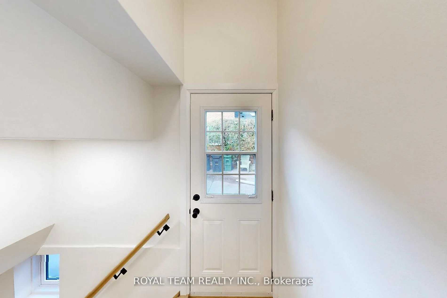 Photo 24 of 37 Markland Drive, Etobicoke, Markland Wood — HOMEH