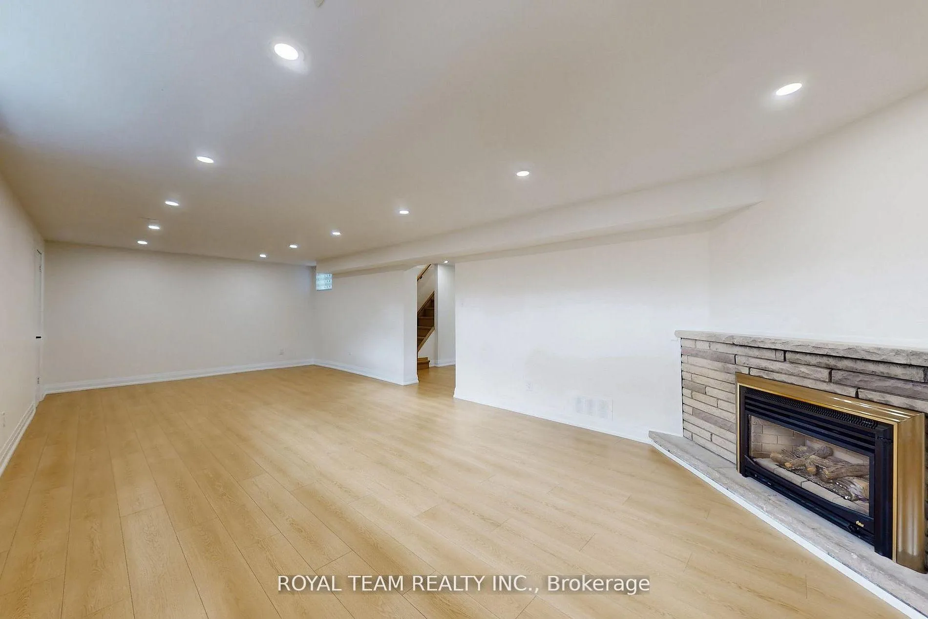 Photo 37 of 37 Markland Drive, Etobicoke, Markland Wood — HOMEH