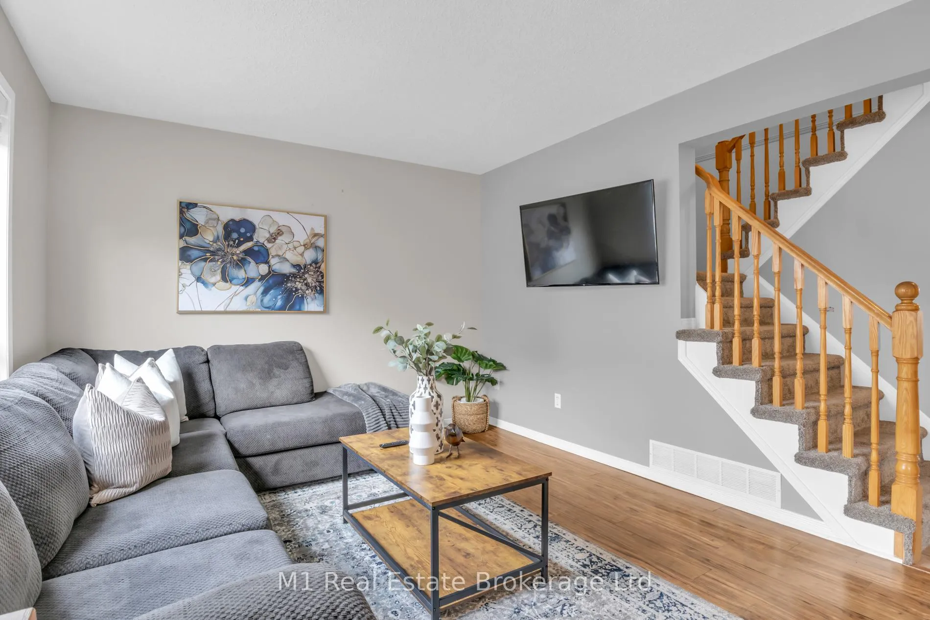 Photo 7 of 30 Creekside Drive, Guelph, Grange Road — HOMEH