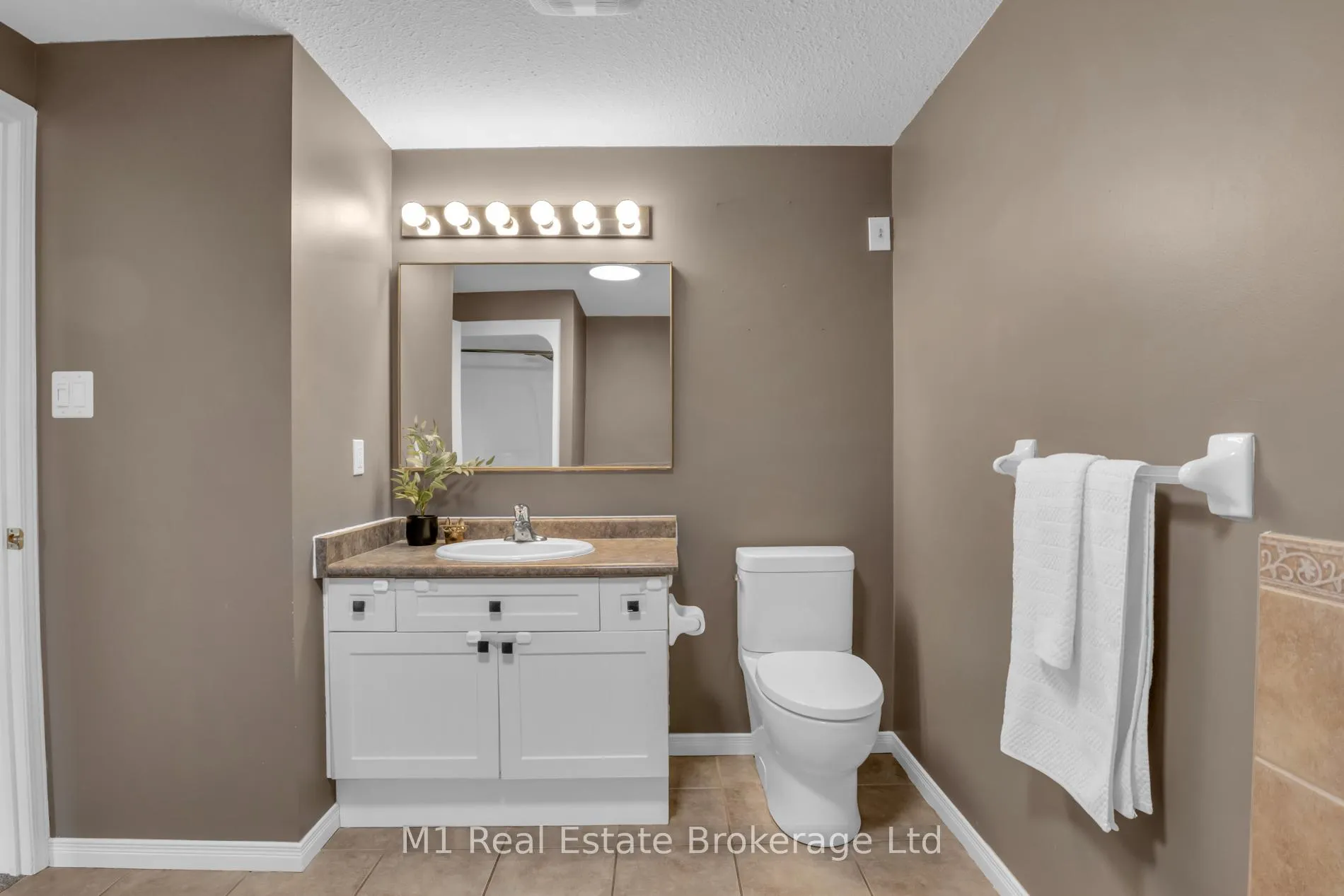 Photo 23 of 30 Creekside Drive, Guelph, Grange Road — HOMEH
