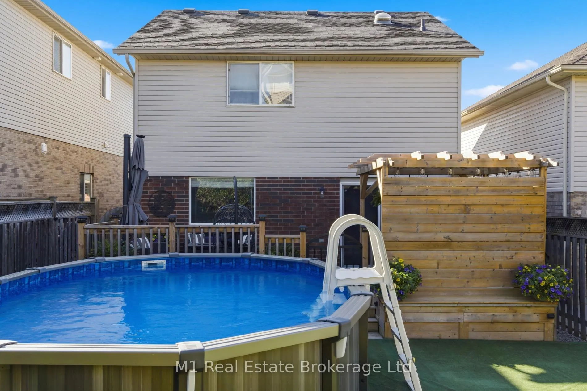 Photo 34 of 30 Creekside Drive, Guelph, Grange Road — HOMEH