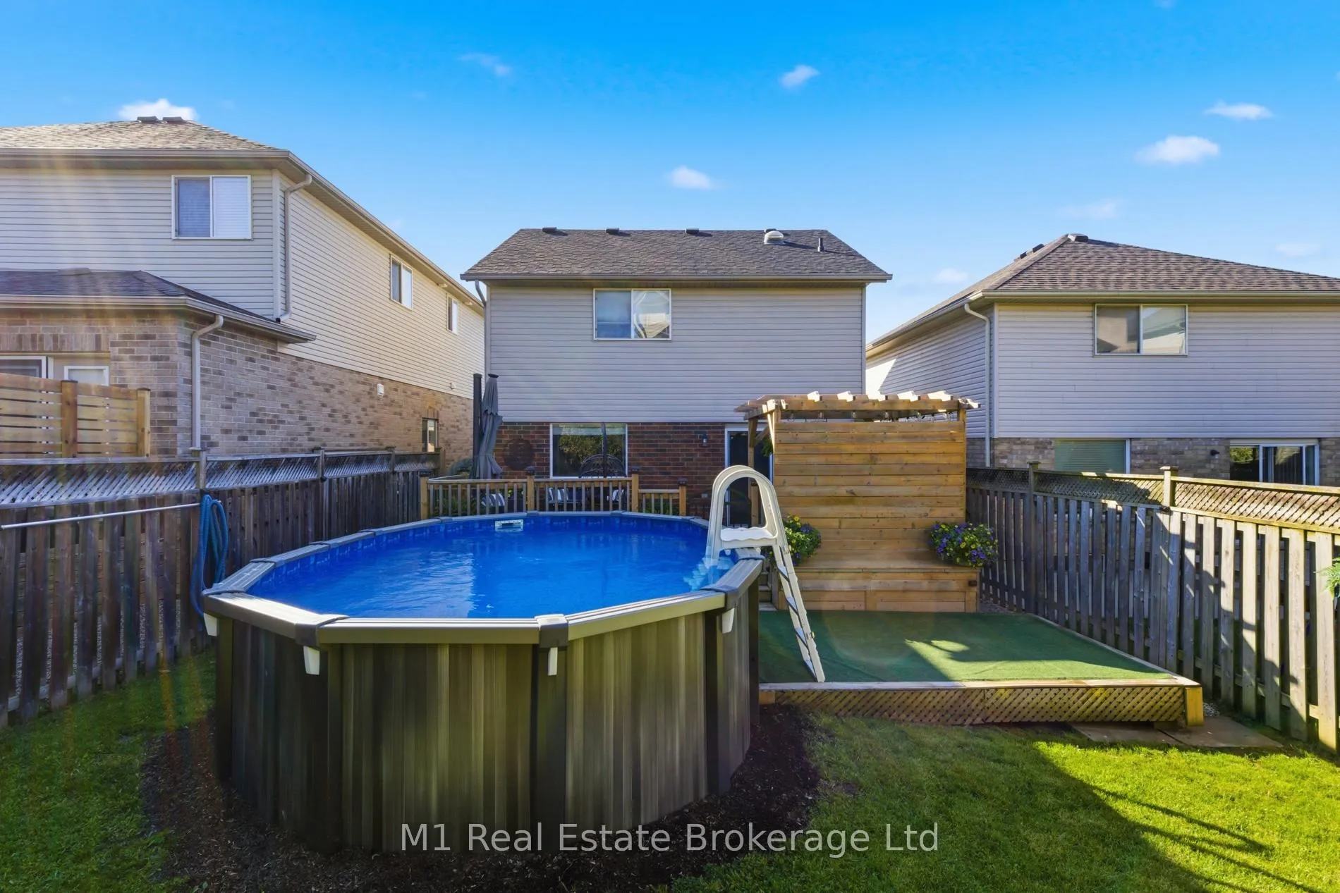Photo 35 of 30 Creekside Drive, Guelph, Grange Road — HOMEH