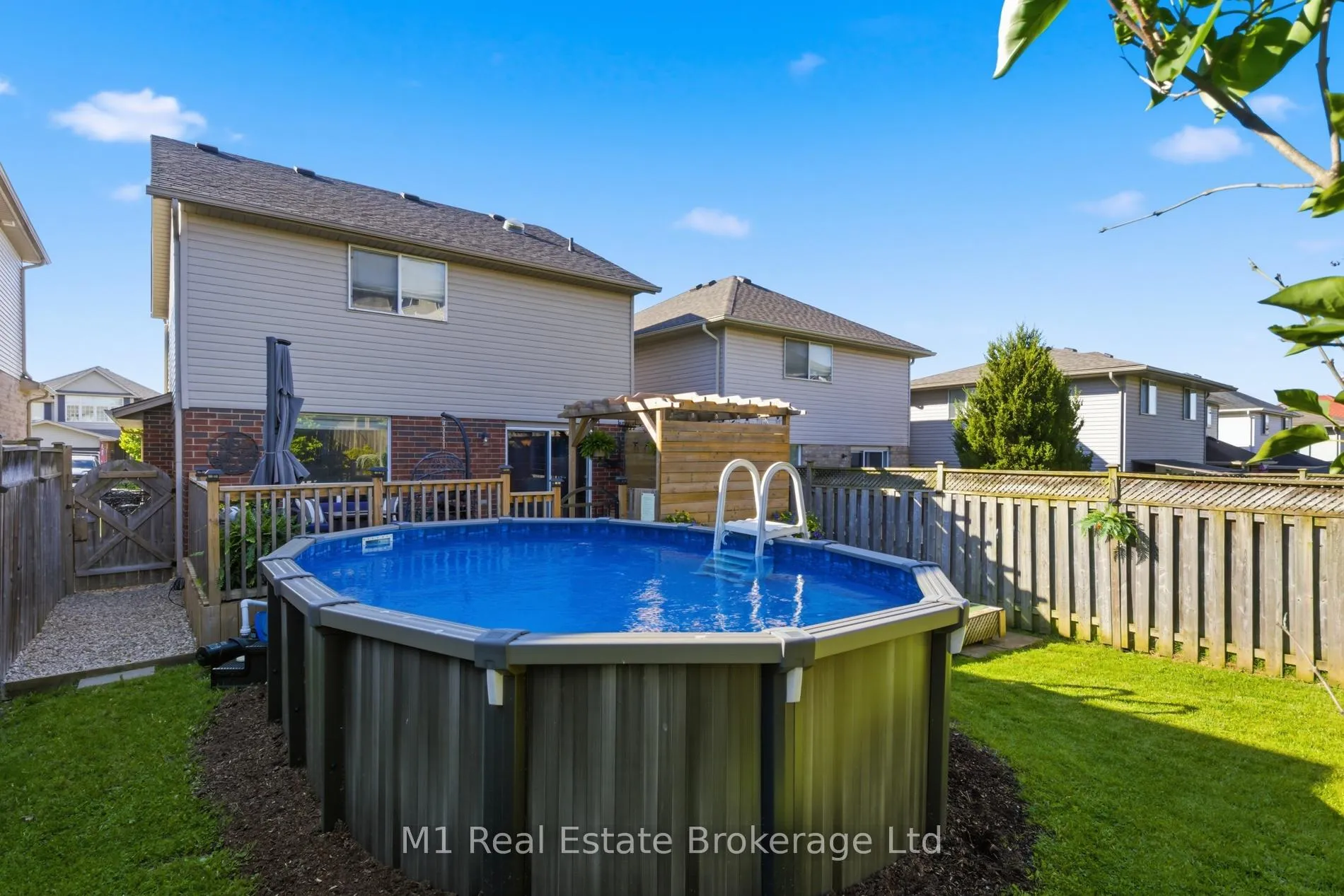 Photo 37 of 30 Creekside Drive, Guelph, Grange Road — HOMEH