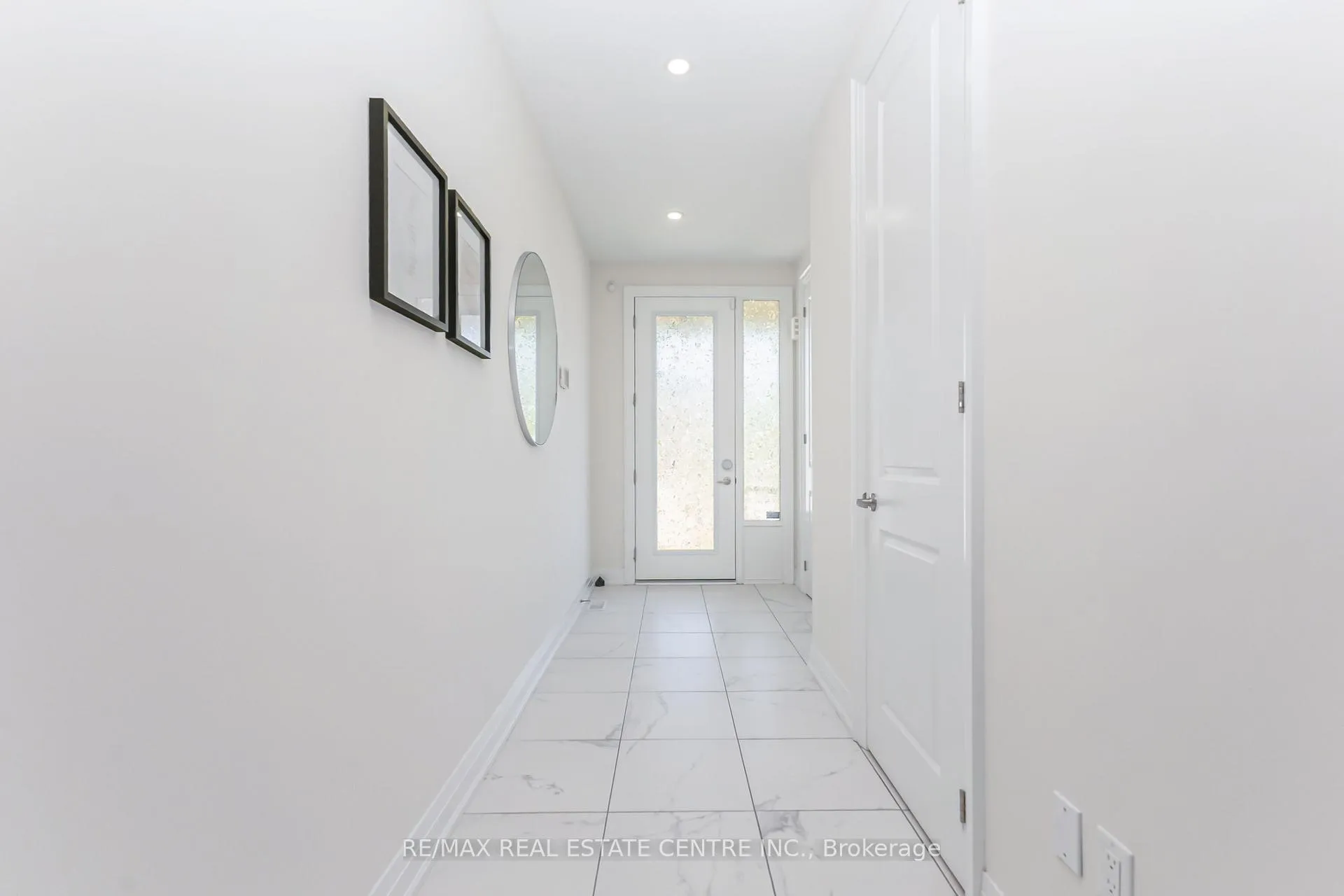 Photo 6 of 35 Lollard Way, Brampton, Bram West — HOMEH