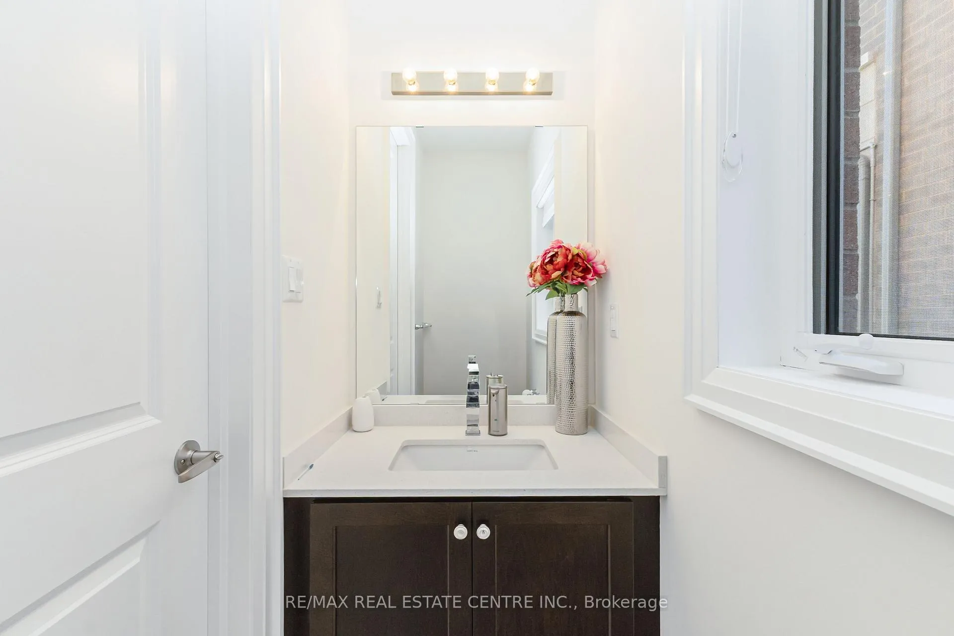Photo 7 of 35 Lollard Way, Brampton, Bram West — HOMEH