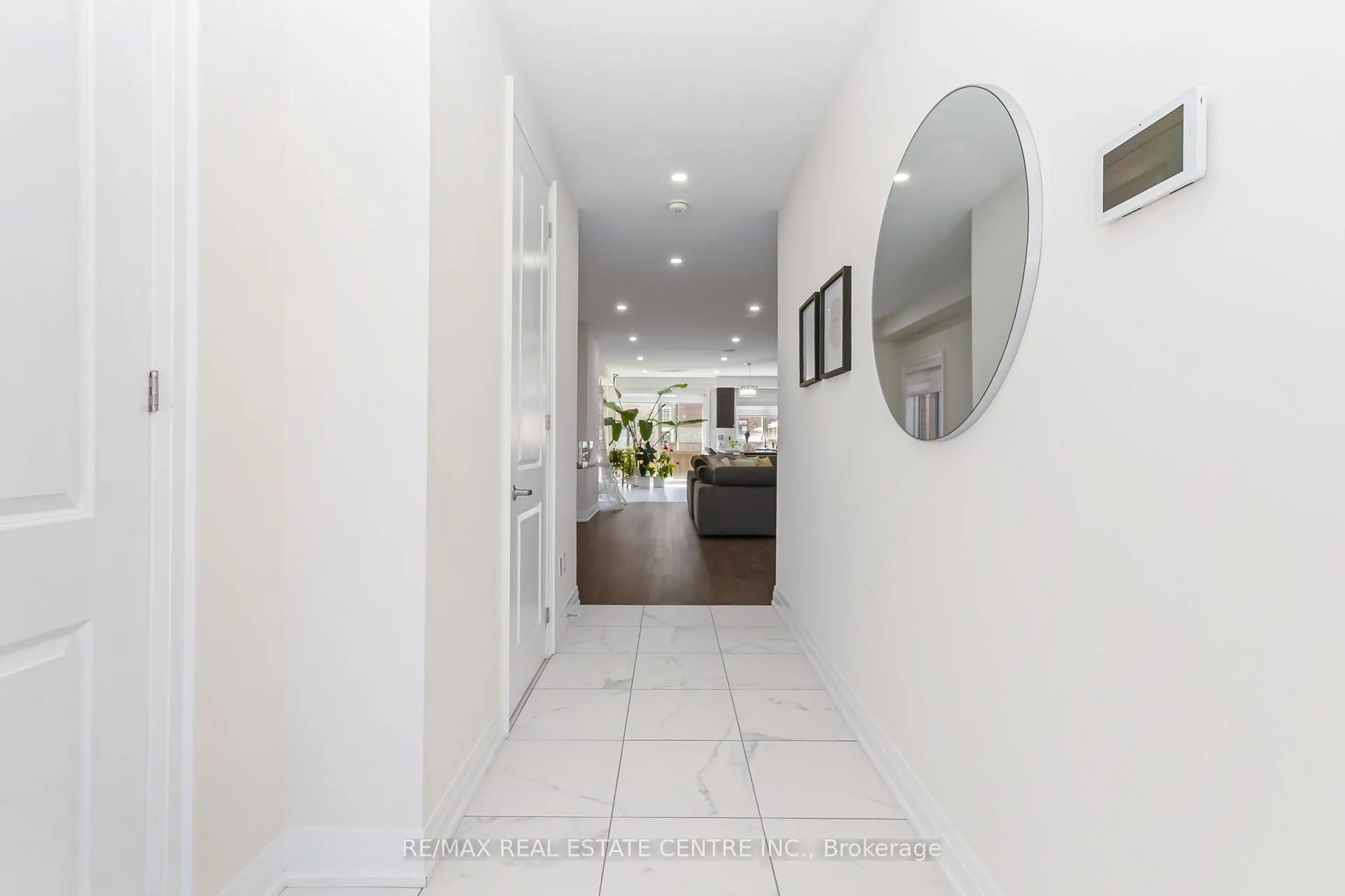 Photo 8 of 35 Lollard Way, Brampton, Bram West — HOMEH