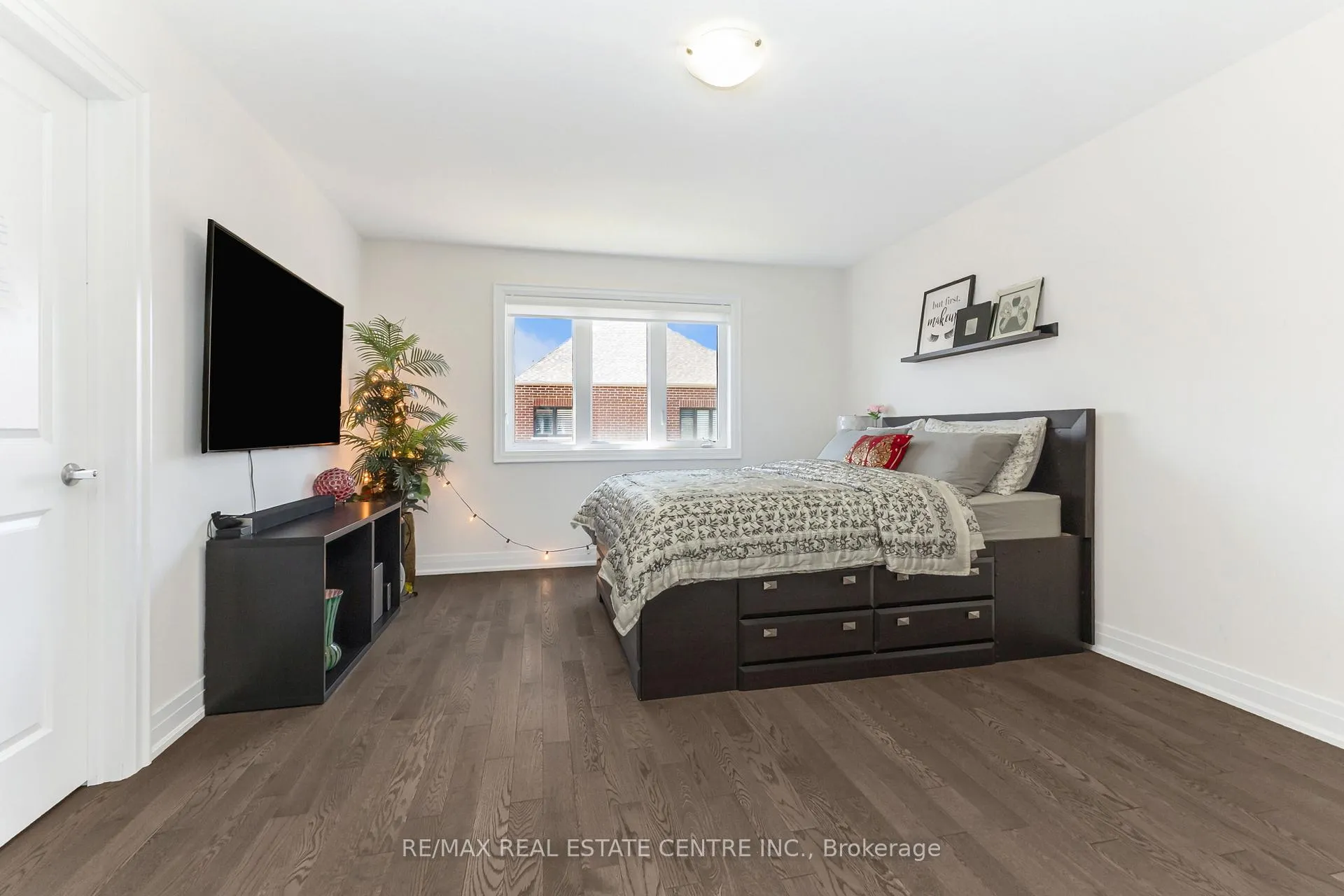 Photo 22 of 35 Lollard Way, Brampton, Bram West — HOMEH