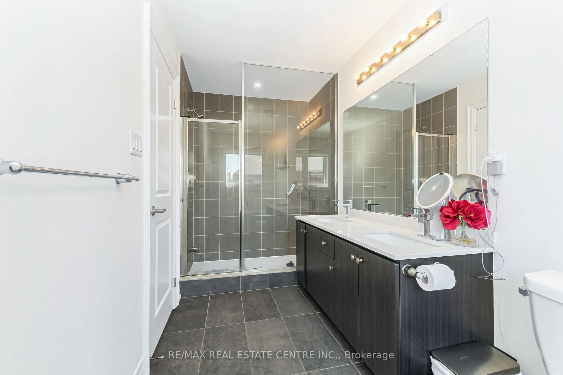 Photo 23 of 35 Lollard Way, Brampton, Bram West — HOMEH