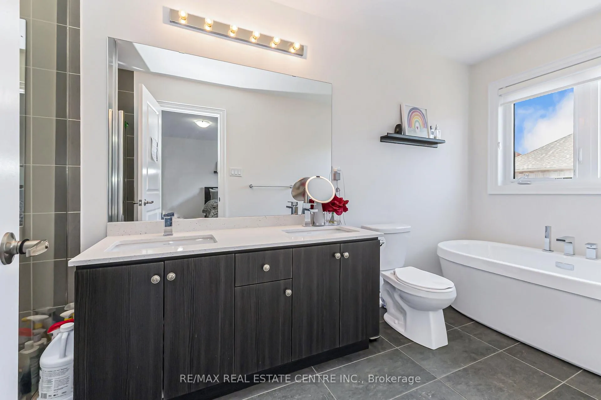 Photo 25 of 35 Lollard Way, Brampton, Bram West — HOMEH