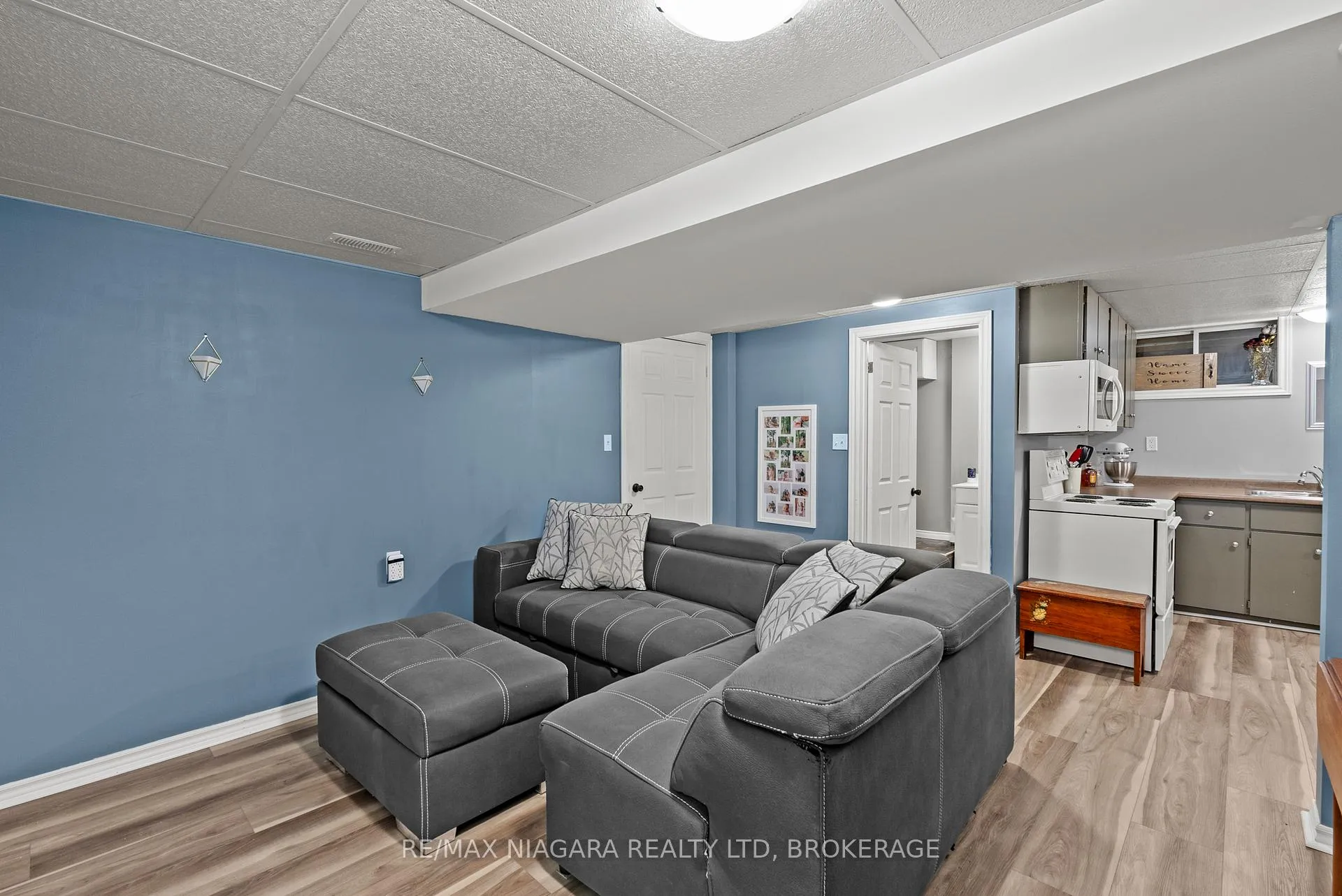 Photo 23 of 25 Mildred Avenue, St. Catharines, Haig — HOMEH