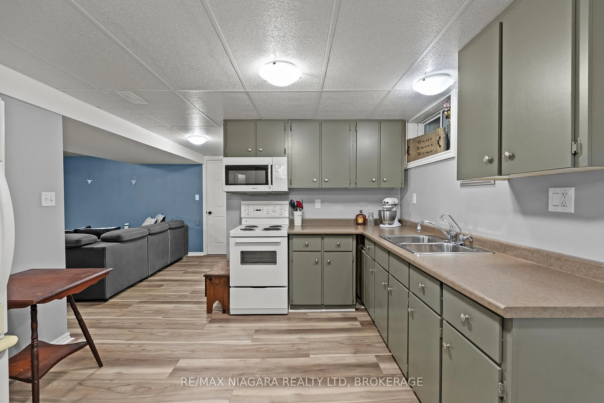 Photo 26 of 25 Mildred Avenue, St. Catharines, Haig — HOMEH