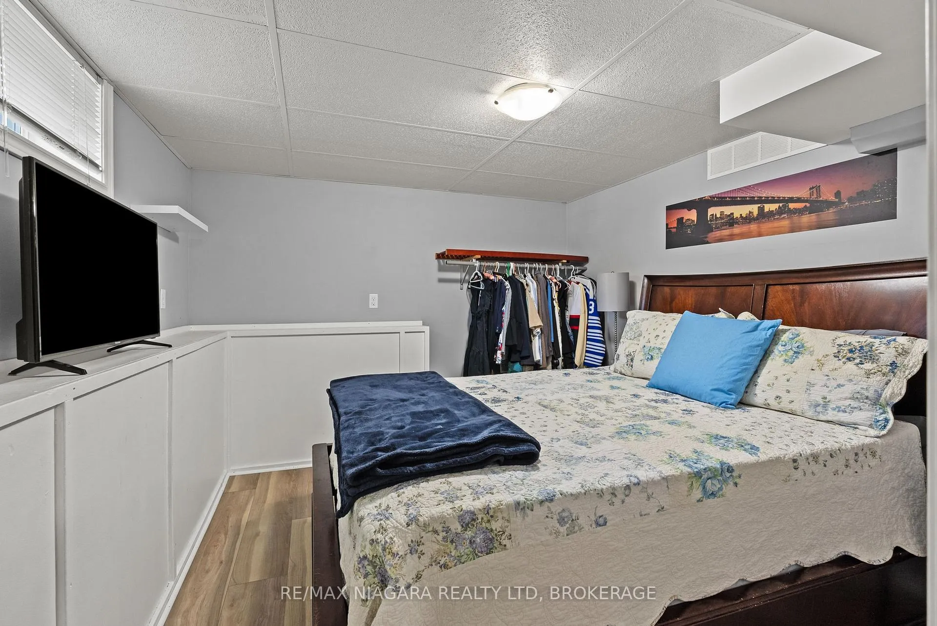 Photo 28 of 25 Mildred Avenue, St. Catharines, Haig — HOMEH