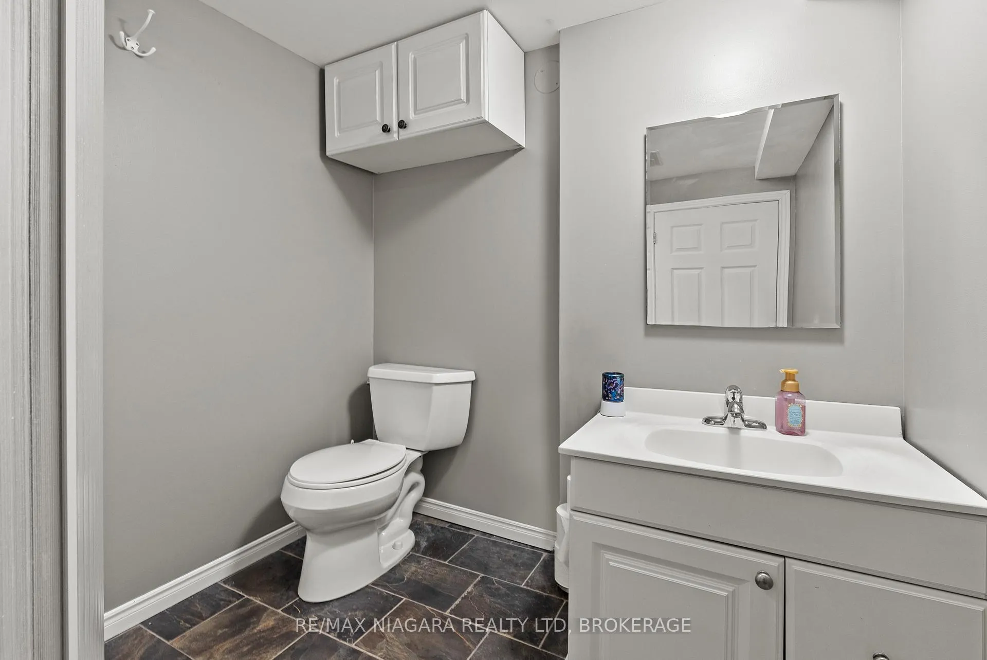 Photo 30 of 25 Mildred Avenue, St. Catharines, Haig — HOMEH