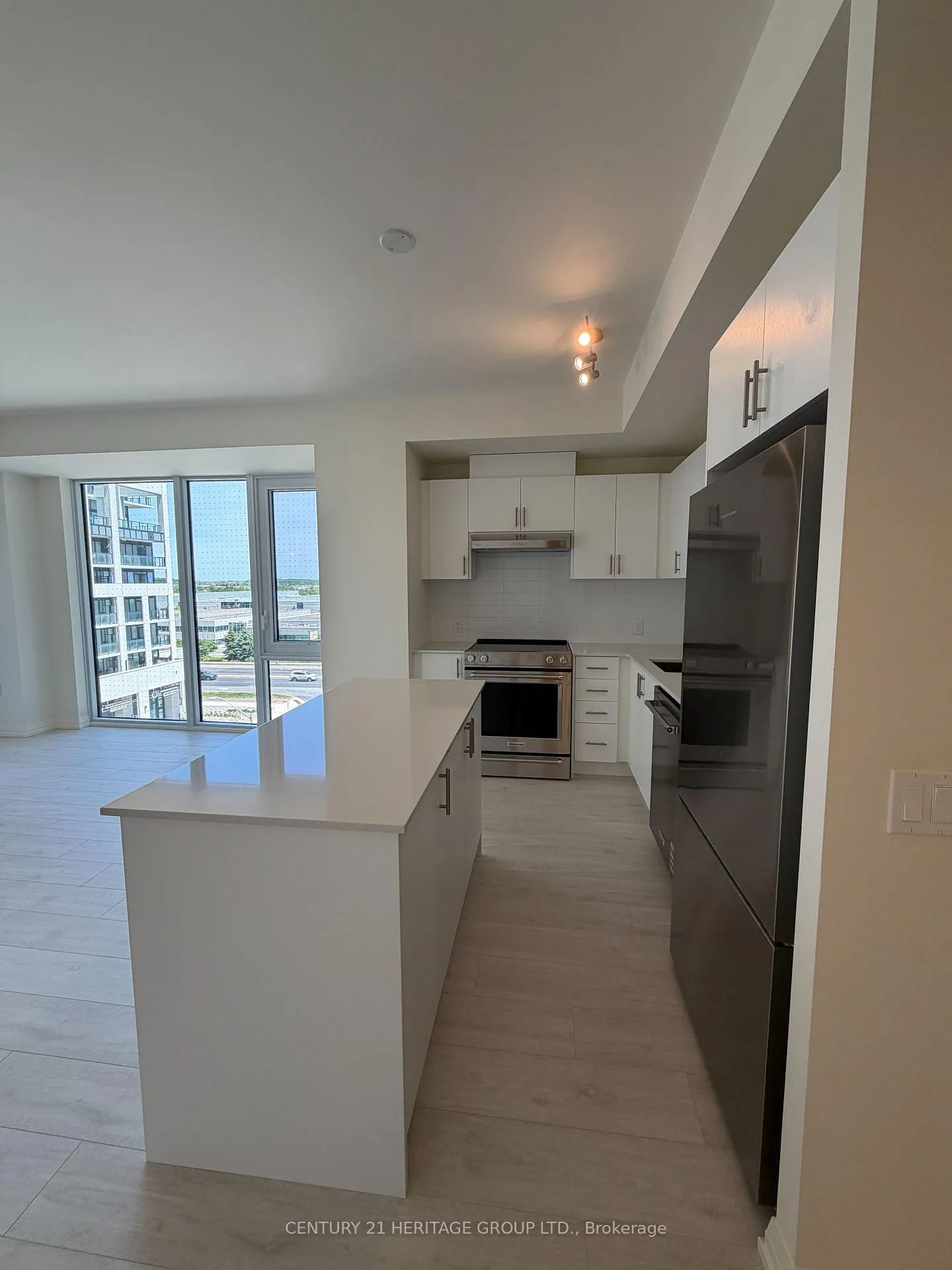 Photo 8 of Unit 520, 27 Korda Gate, Vaughan, Vellore Village — HOMEH