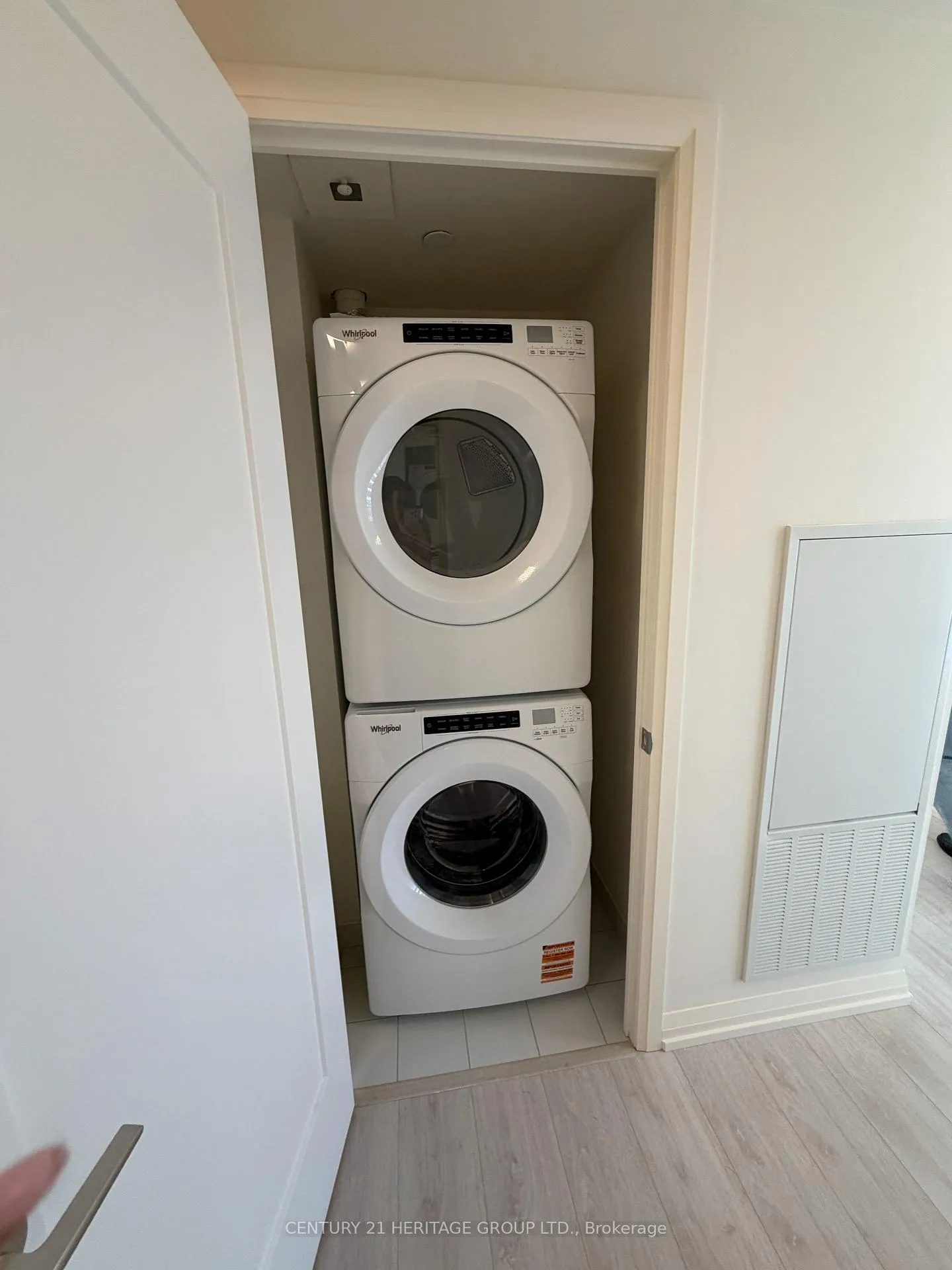 Photo 13 of Unit 520, 27 Korda Gate, Vaughan, Vellore Village — HOMEH