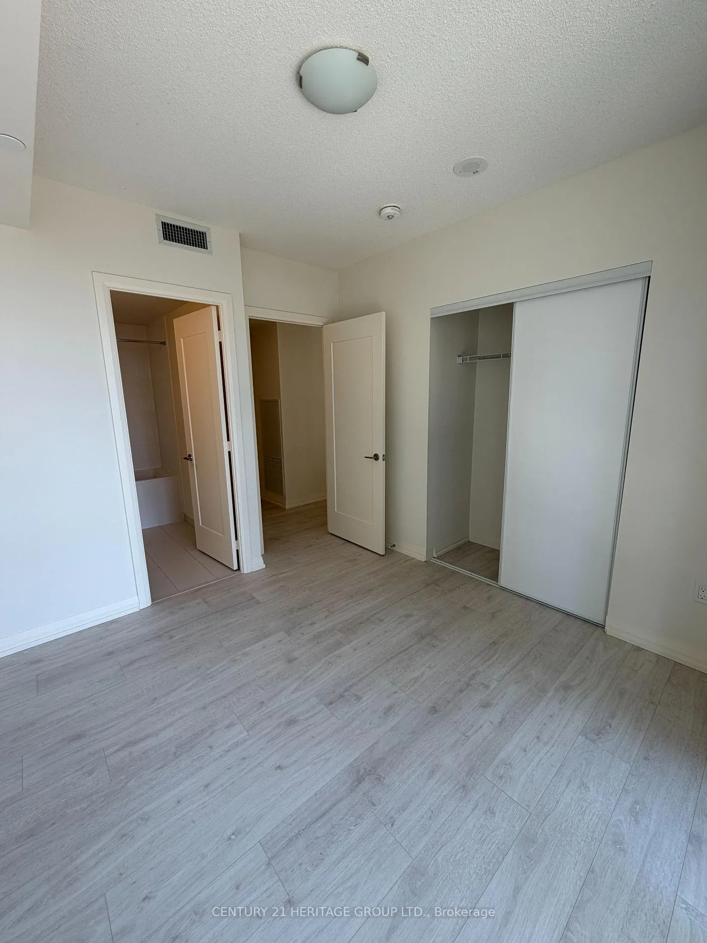 Photo 15 of Unit 520, 27 Korda Gate, Vaughan, Vellore Village — HOMEH
