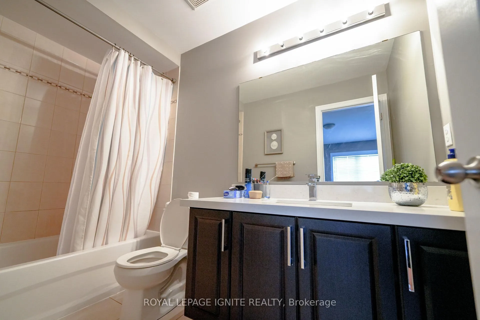 Photo 32 of 1804 Finkle Drive, Oshawa, Taunton — HOMEH