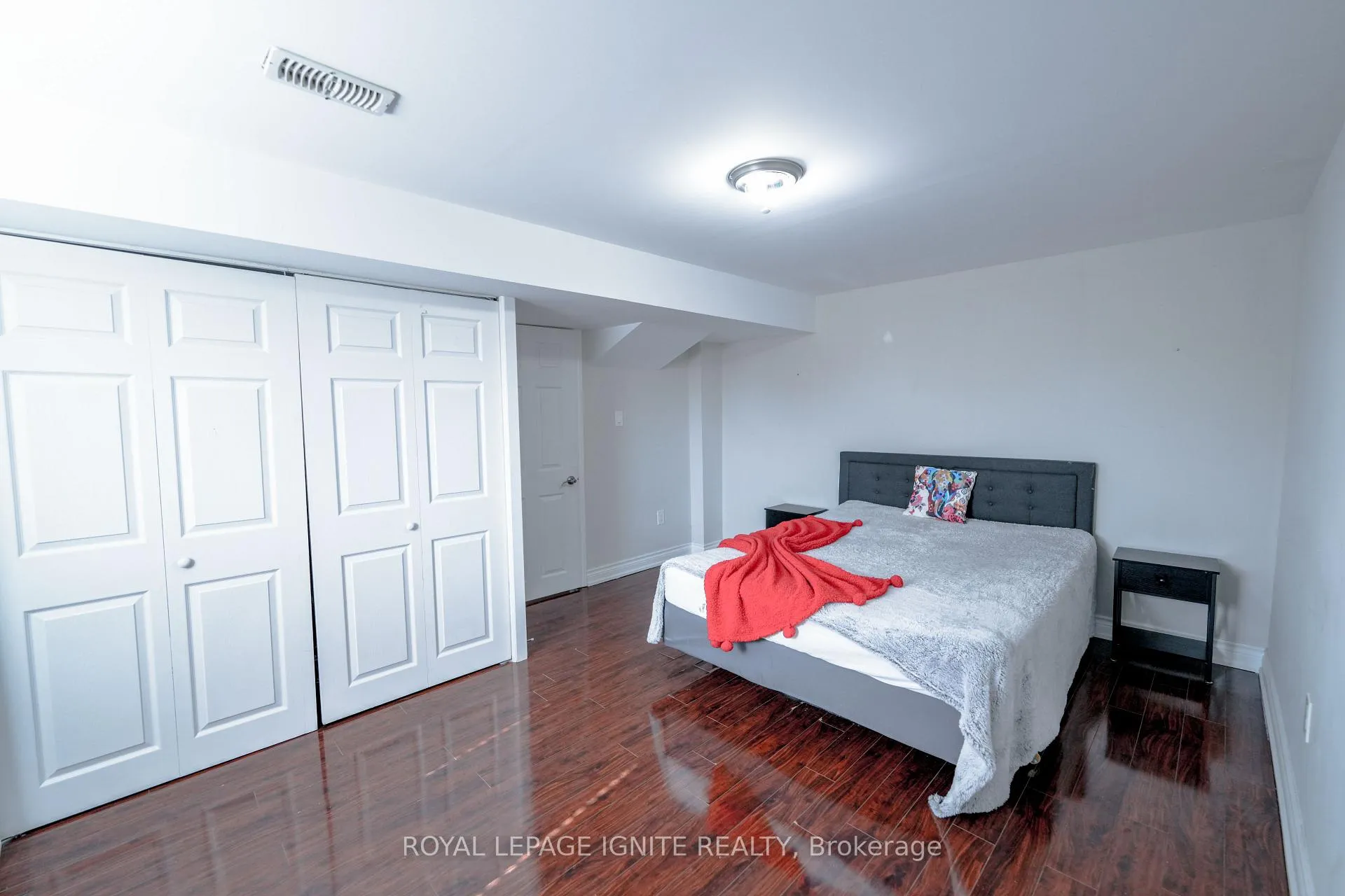 Photo 35 of 1804 Finkle Drive, Oshawa, Taunton — HOMEH