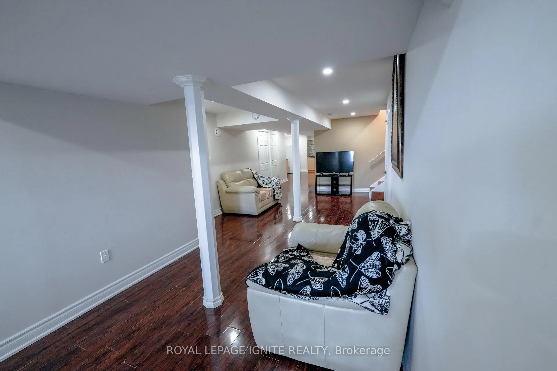 Photo 46 of 1804 Finkle Drive, Oshawa, Taunton — HOMEH