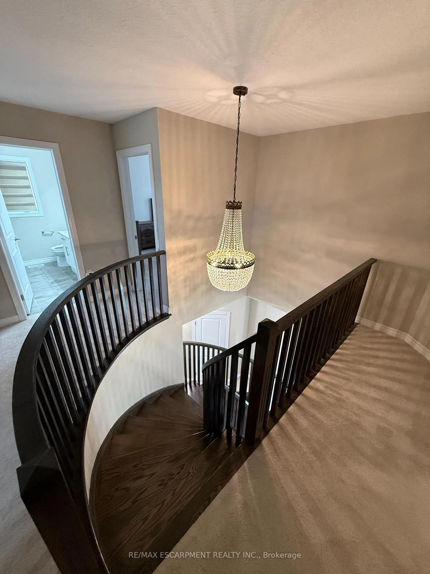 Photo 20 of 68 Dolomiti Court, Hamilton, Rural Glanbrook — HOMEH