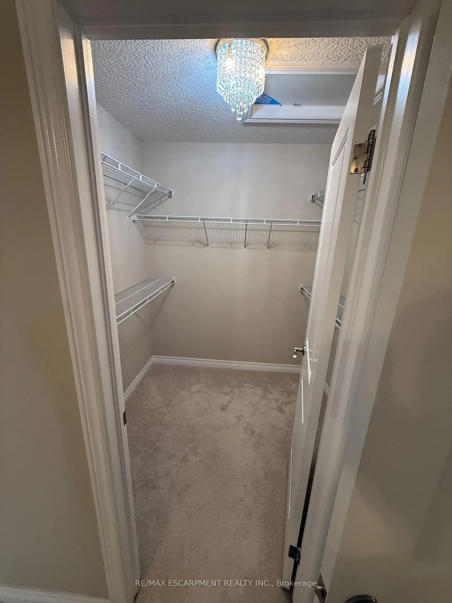 Photo 24 of 68 Dolomiti Court, Hamilton, Rural Glanbrook — HOMEH