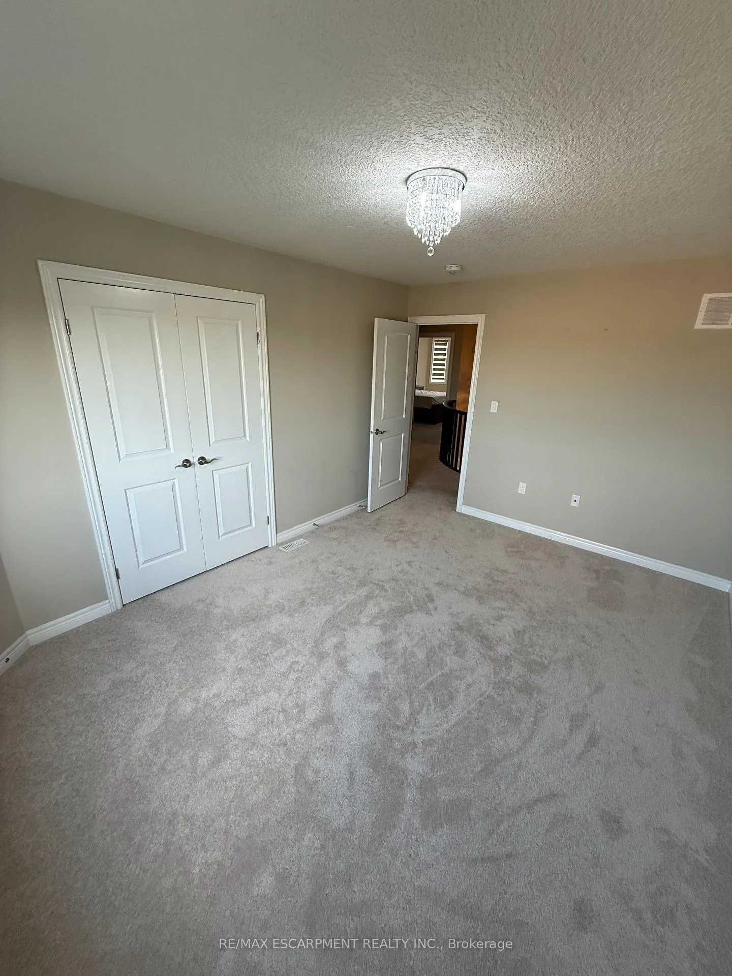 Photo 29 of 68 Dolomiti Court, Hamilton, Rural Glanbrook — HOMEH