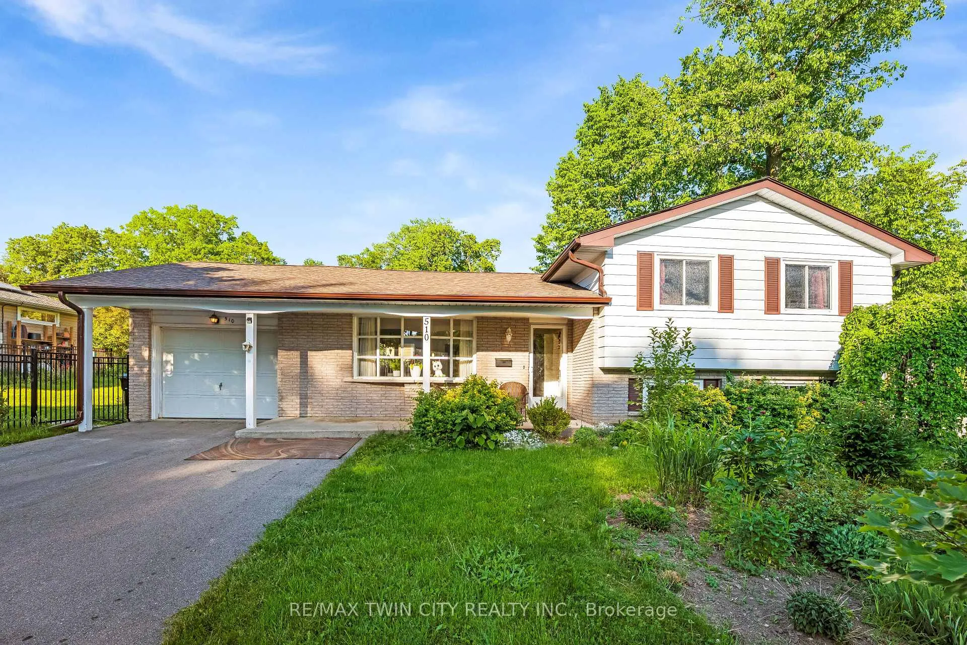 Photo 1 of 510 Edenbrook Place, Waterloo — HOMEH