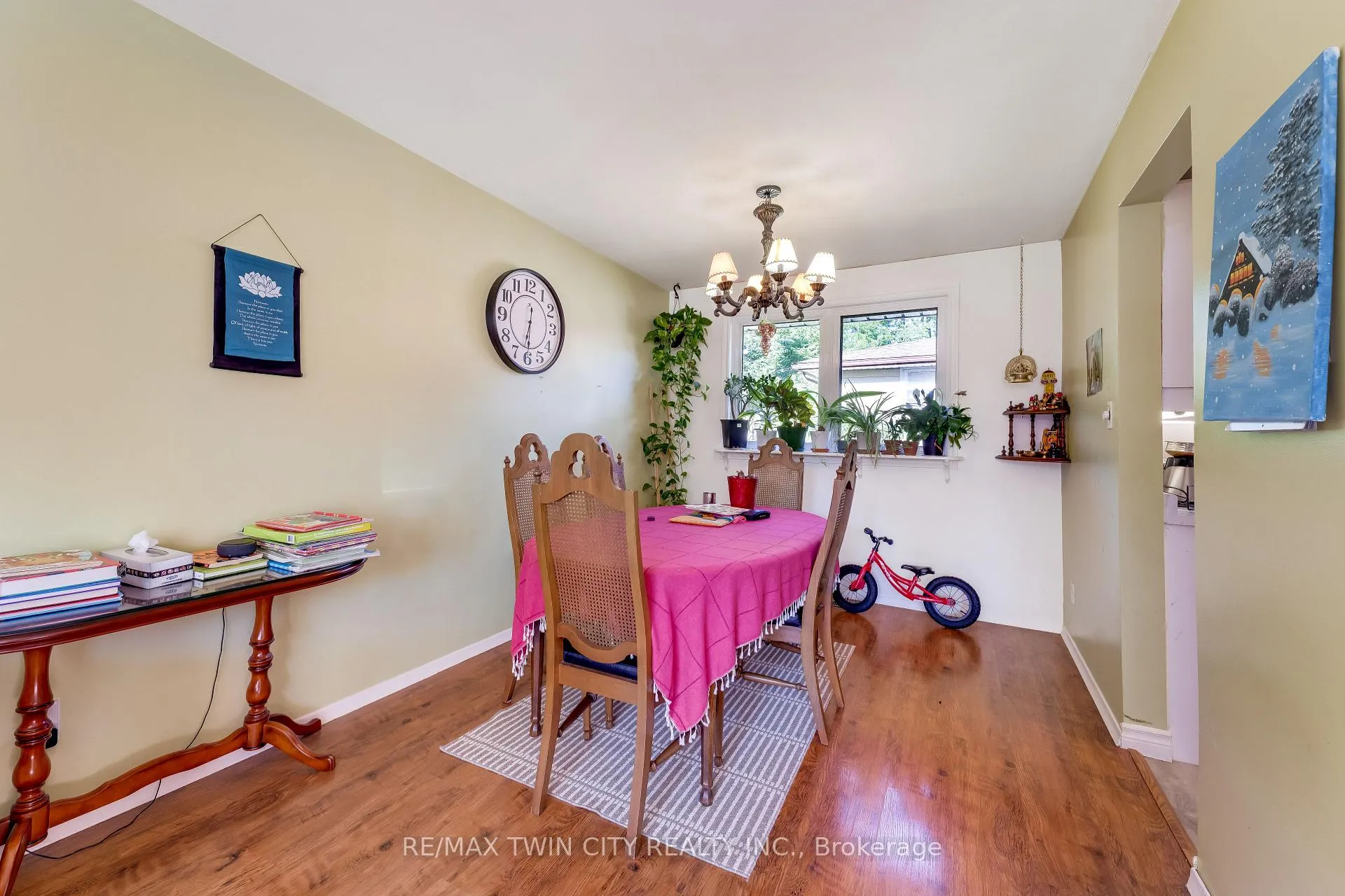 Photo 5 of 510 Edenbrook Place, Waterloo — HOMEH