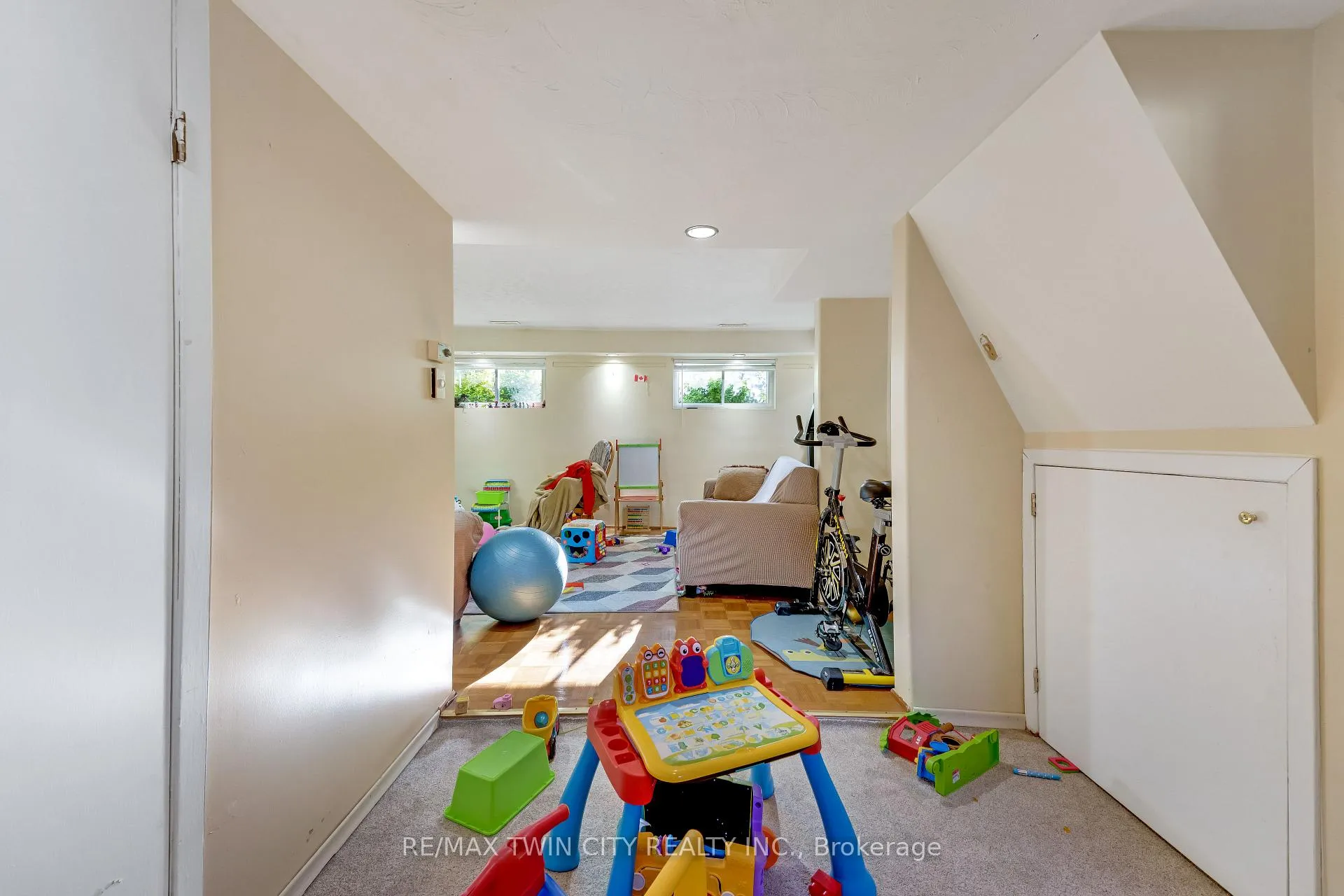 Photo 15 of 510 Edenbrook Place, Waterloo — HOMEH
