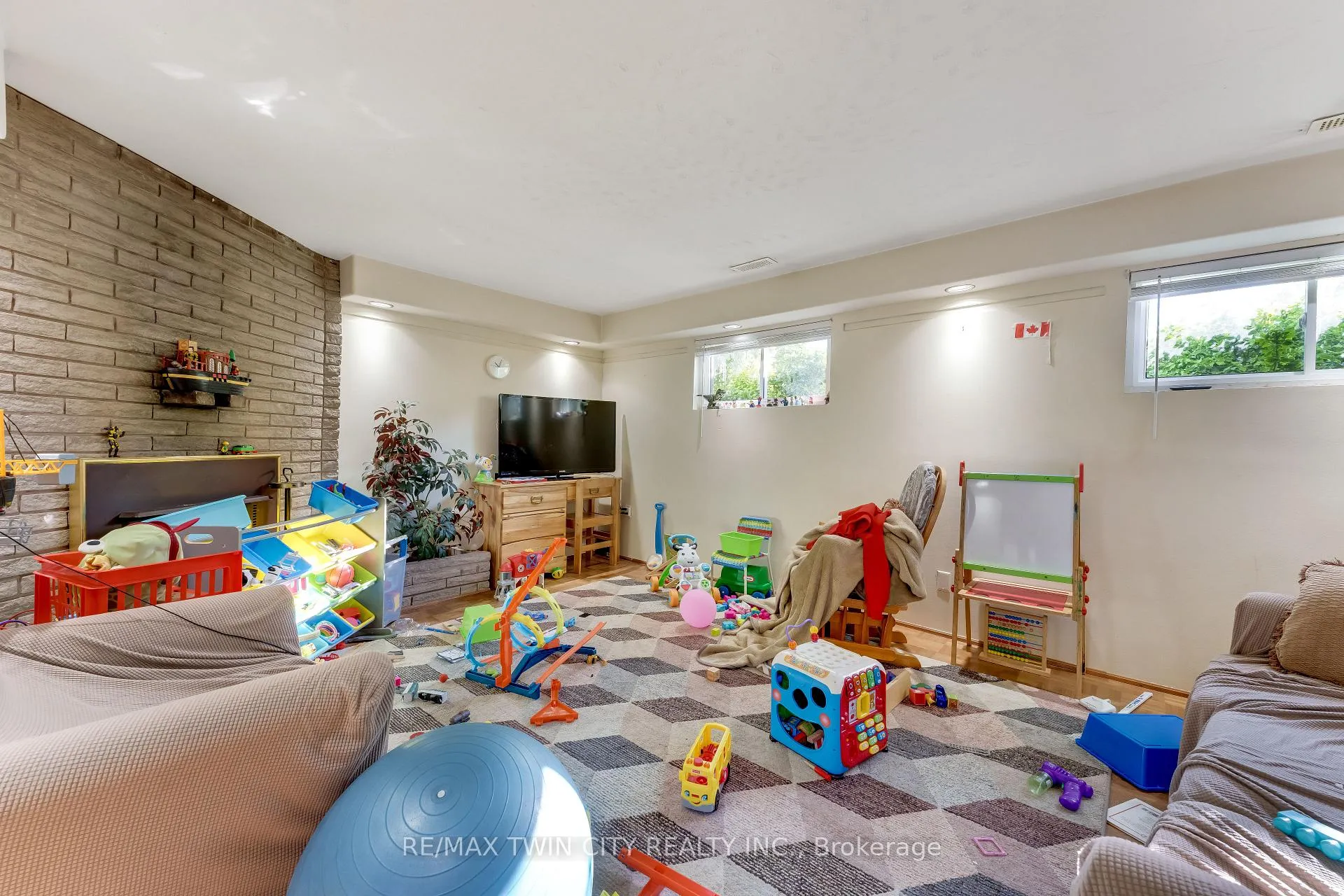 Photo 16 of 510 Edenbrook Place, Waterloo — HOMEH