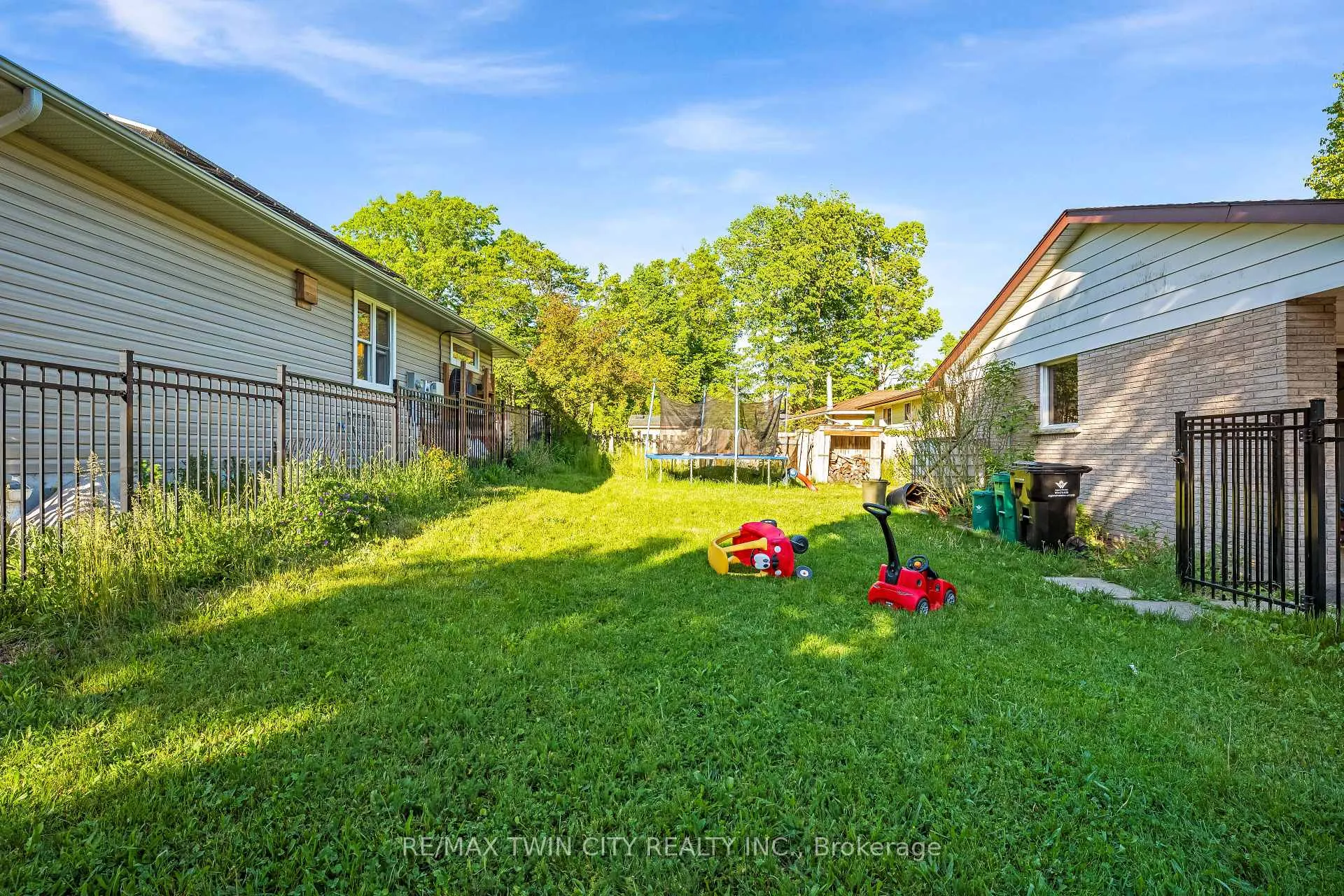 Photo 19 of 510 Edenbrook Place, Waterloo — HOMEH