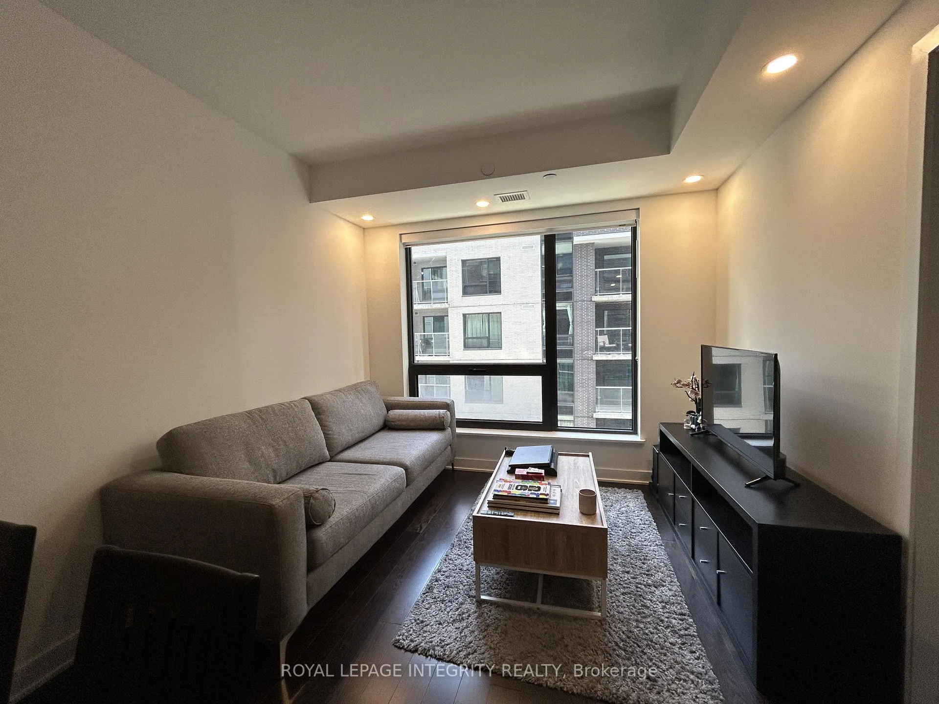Photo 6 of Unit 810, 340 Queen Street, Ottawa, Ottawa Centre — HOMEH