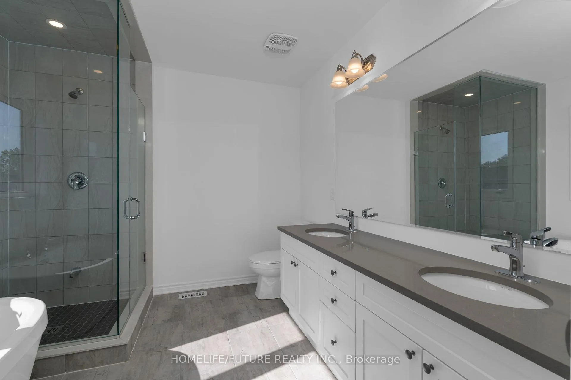 Photo 17 of 1 Dyer Crescent, Bracebridge, Macaulay — HOMEH