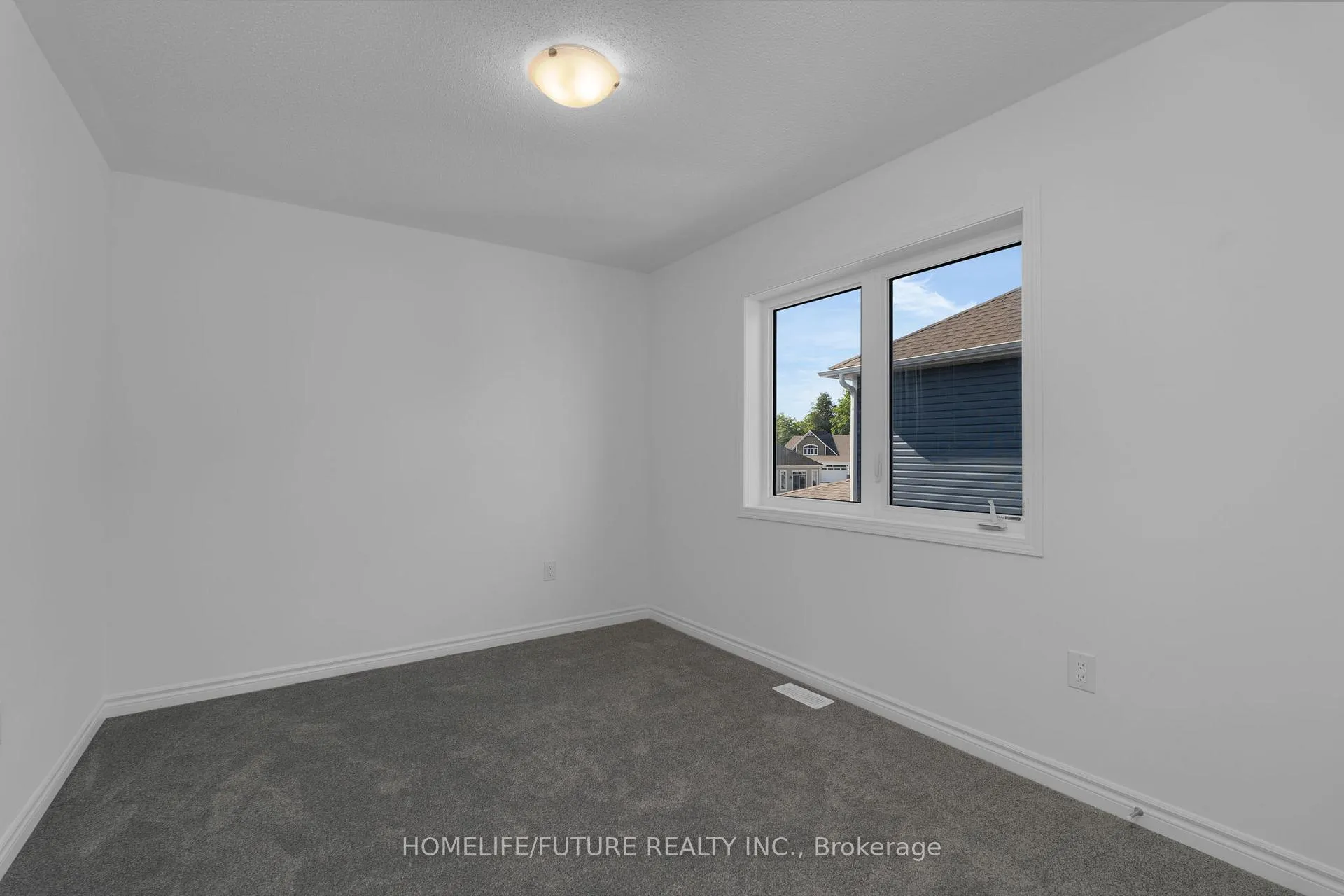 Photo 24 of 1 Dyer Crescent, Bracebridge, Macaulay — HOMEH