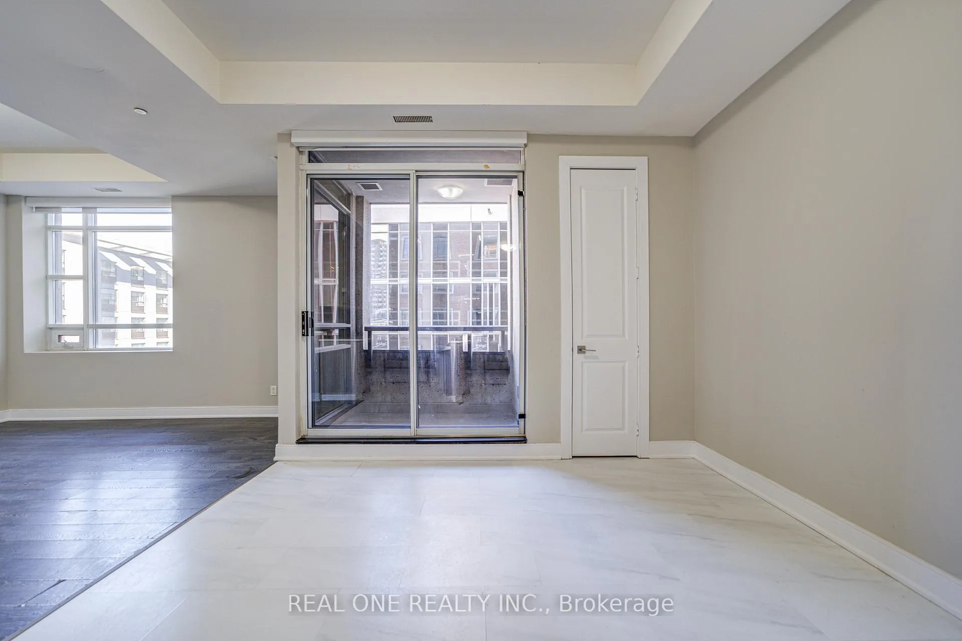 Photo 11 of Unit 409, 150 Main Street W, Hamilton, Central — HOMEH