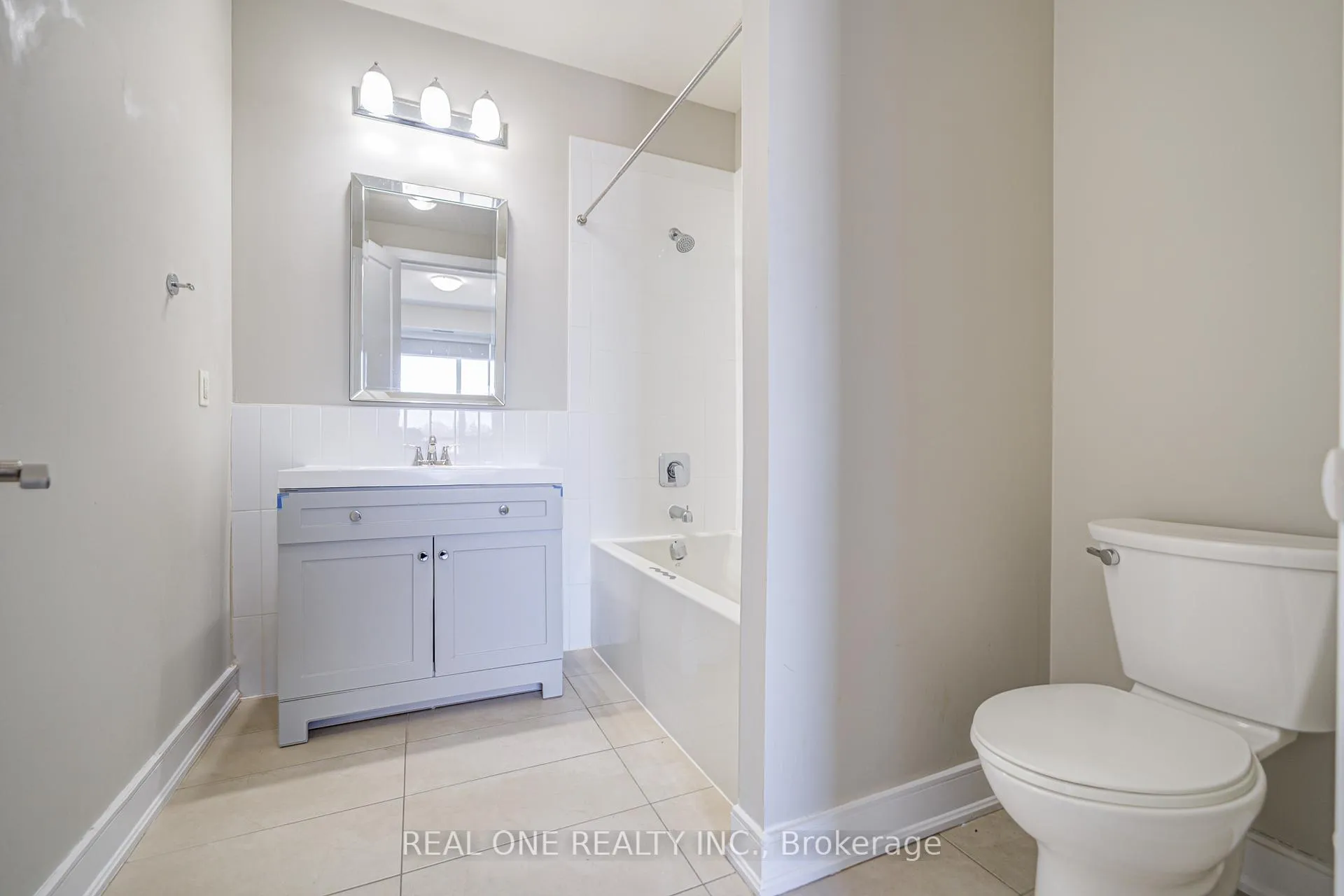 Photo 19 of Unit 409, 150 Main Street W, Hamilton, Central — HOMEH