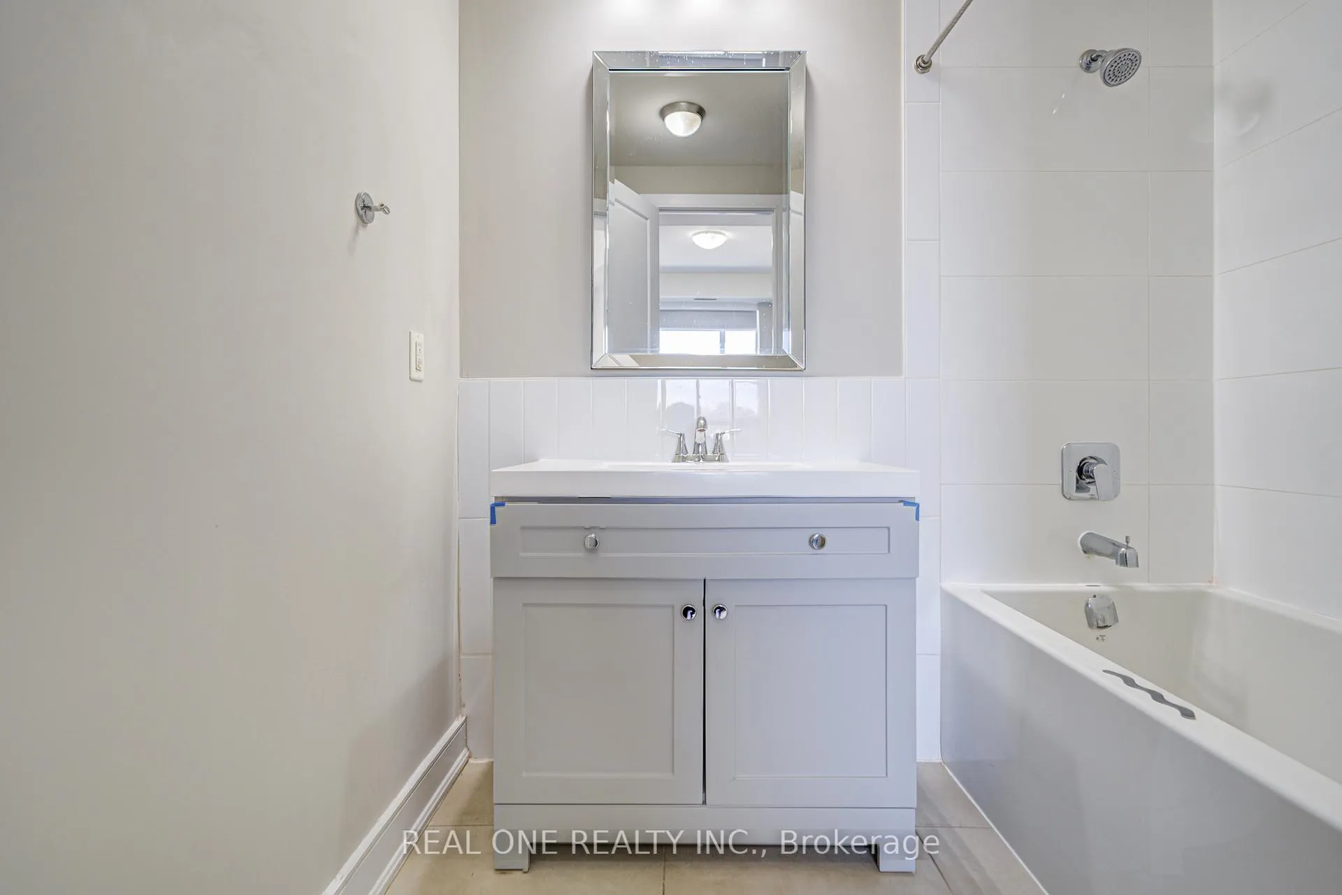 Photo 20 of Unit 409, 150 Main Street W, Hamilton, Central — HOMEH