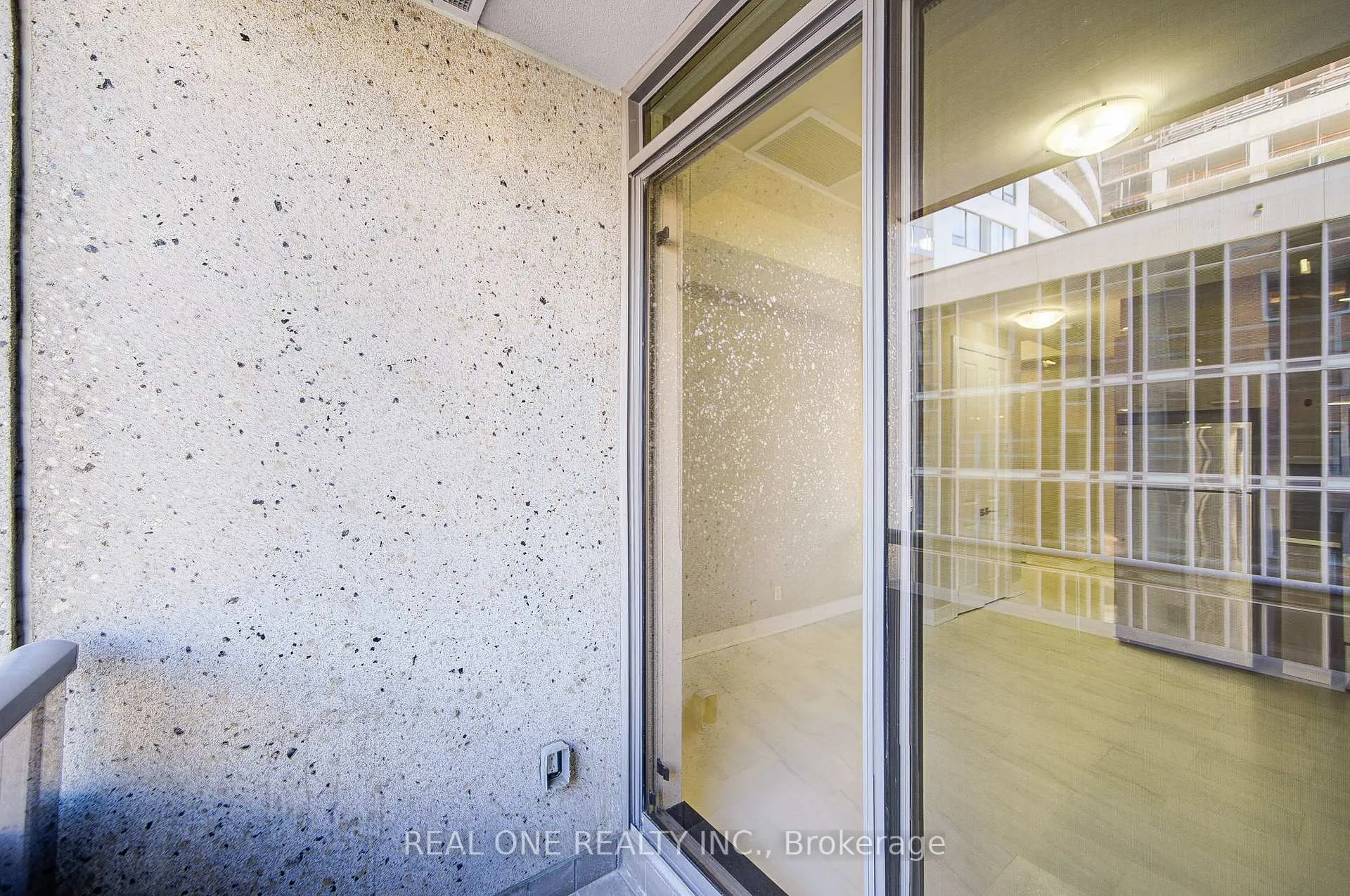 Photo 28 of Unit 409, 150 Main Street W, Hamilton, Central — HOMEH