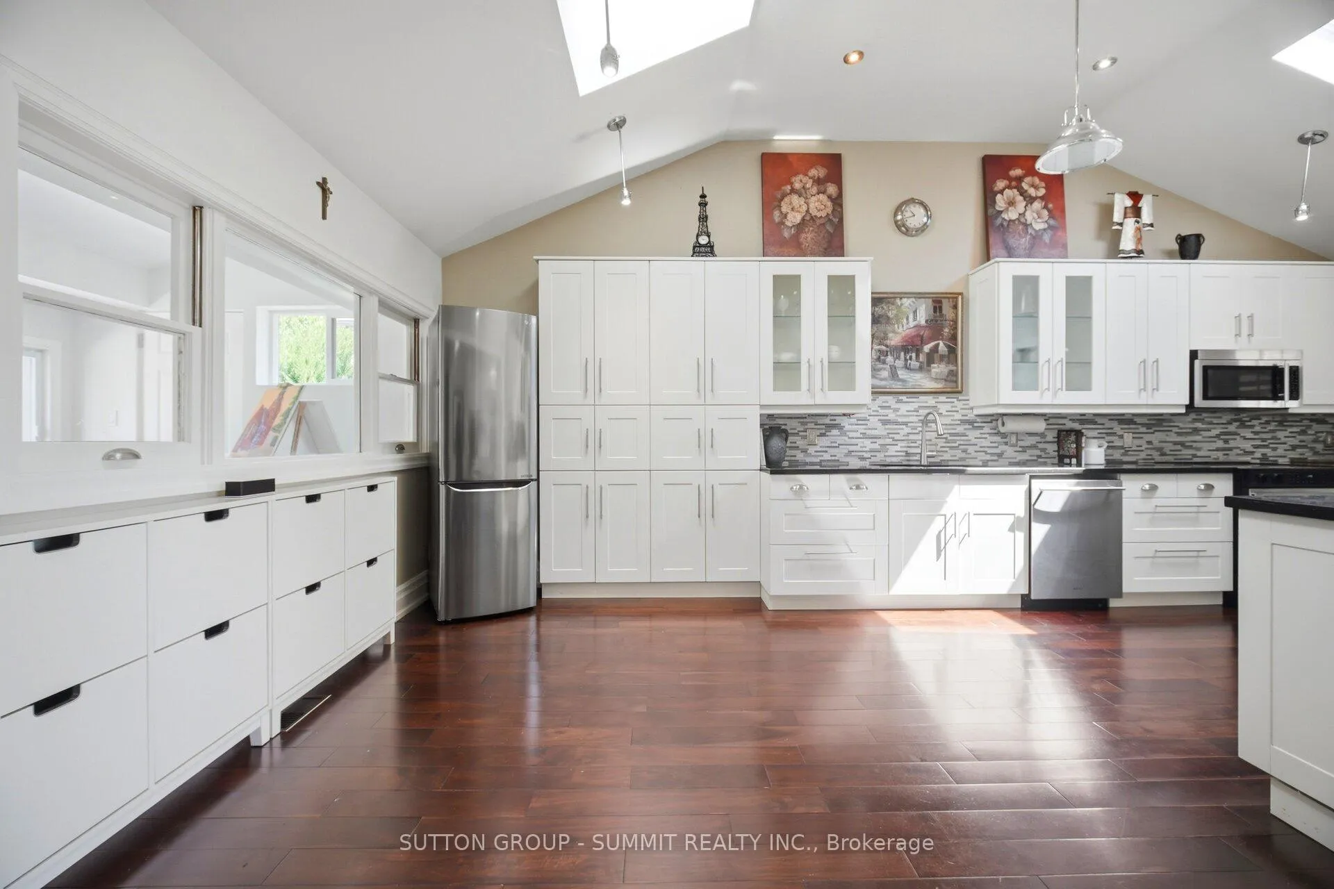 Photo 15 of 14 Plainsman Road, Mississauga, Streetsville — HOMEH