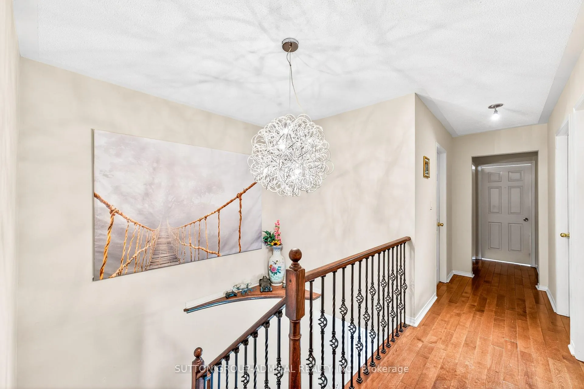 Photo 9 of 134 Purcell Crescent, Vaughan, Maple — HOMEH