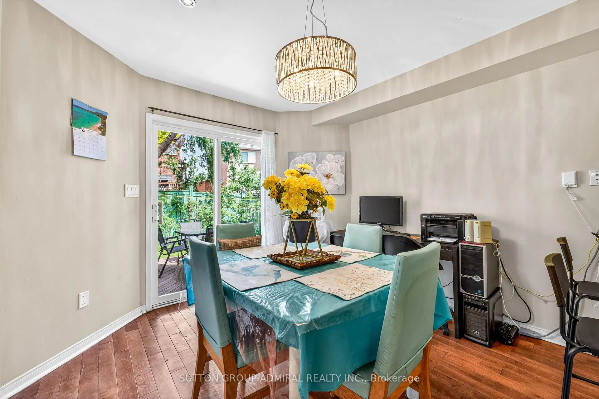 Photo 12 of 134 Purcell Crescent, Vaughan, Maple — HOMEH