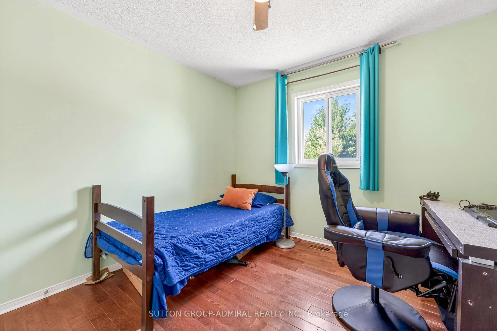 Photo 21 of 134 Purcell Crescent, Vaughan, Maple — HOMEH