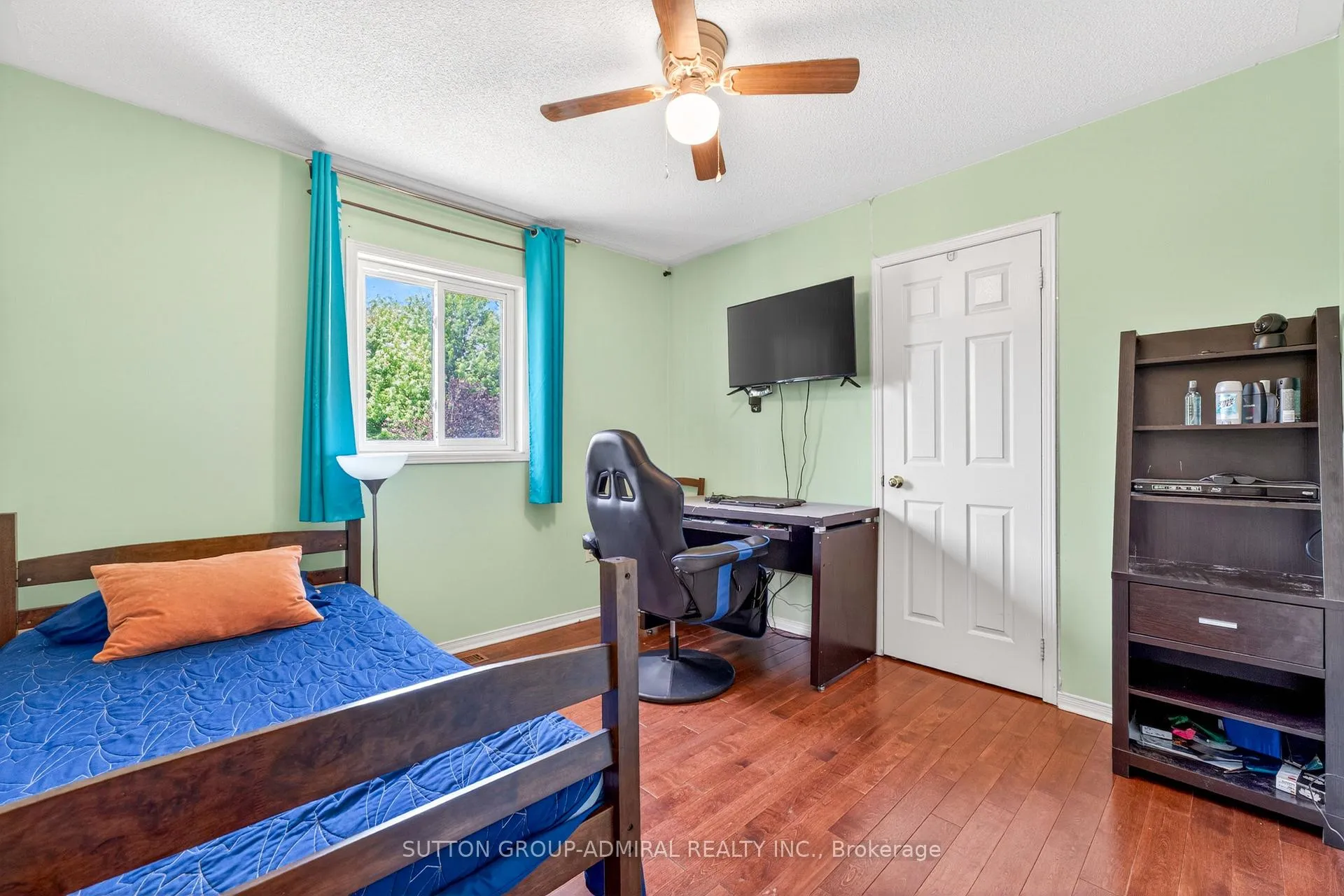 Photo 22 of 134 Purcell Crescent, Vaughan, Maple — HOMEH