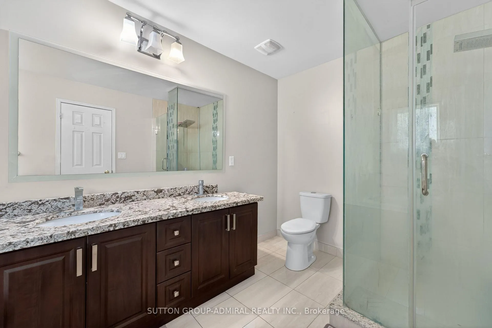 Photo 25 of 134 Purcell Crescent, Vaughan, Maple — HOMEH