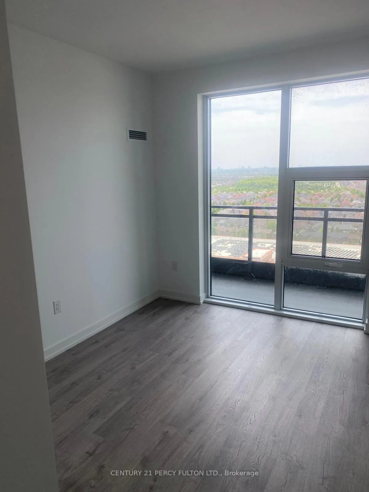 Photo 5 of Unit A-2408, 9763 Markham Road, Markham, Greensborough — HOMEH
