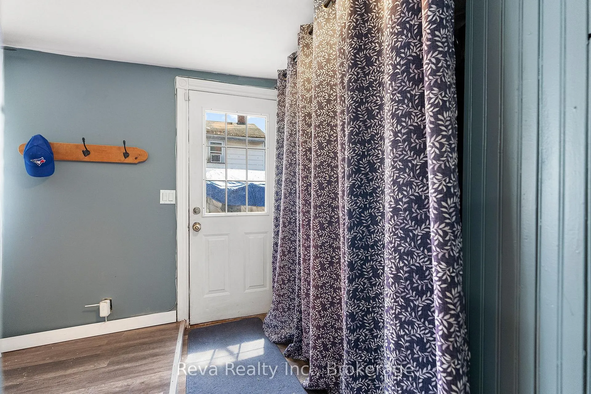 Photo 12 of 86 Yeomans Street, Belleville, Belleville Ward — HOMEH