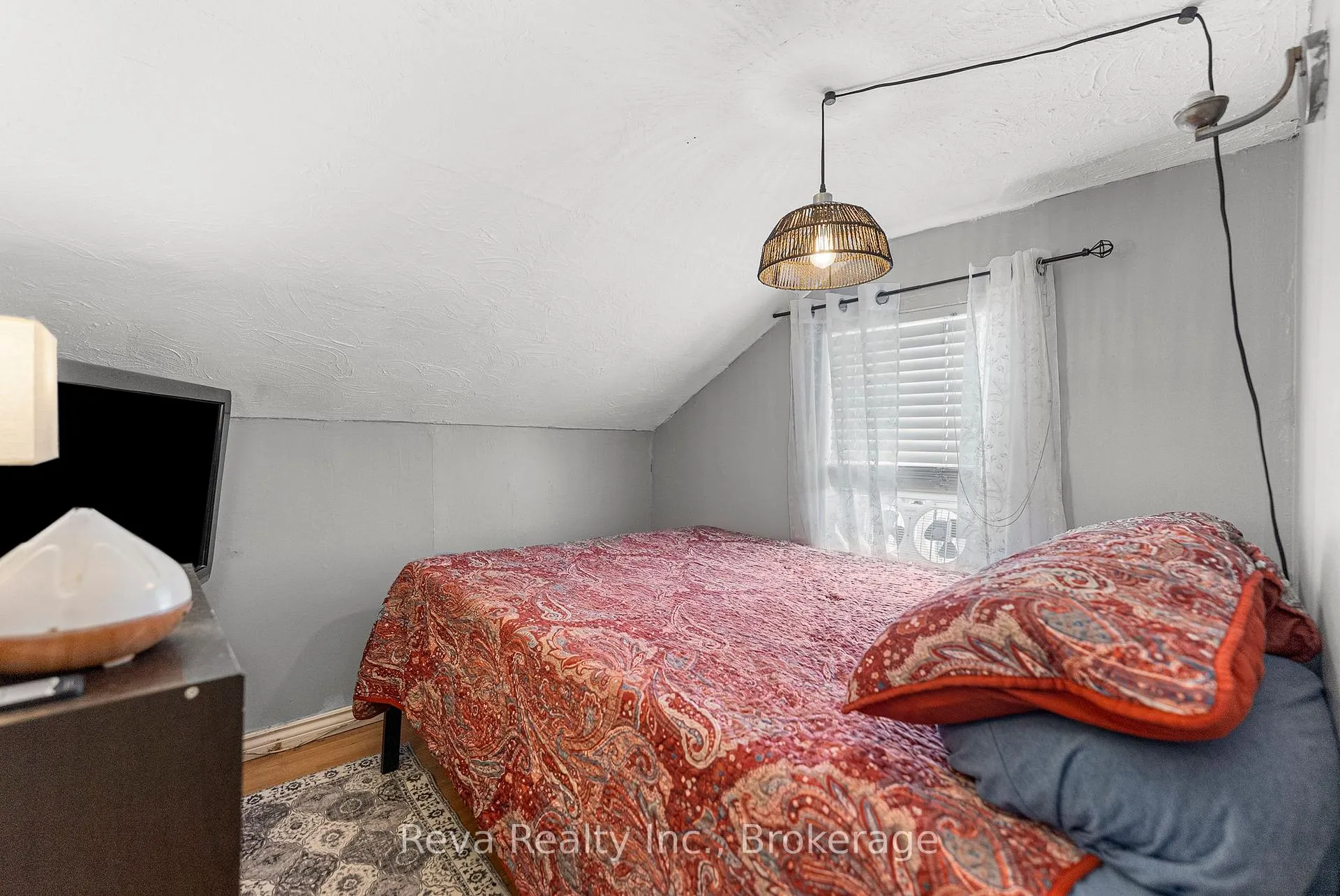 Photo 20 of 86 Yeomans Street, Belleville, Belleville Ward — HOMEH