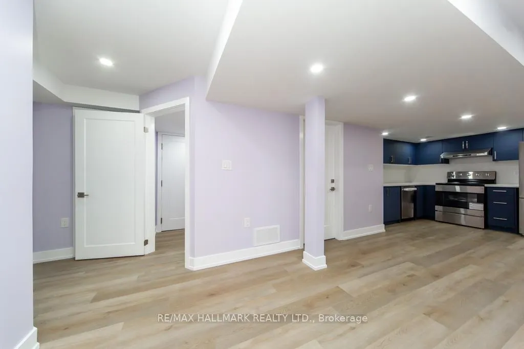 Photo 9 of 114 Medland Avenue, Whitby, Williamsburg — HOMEH