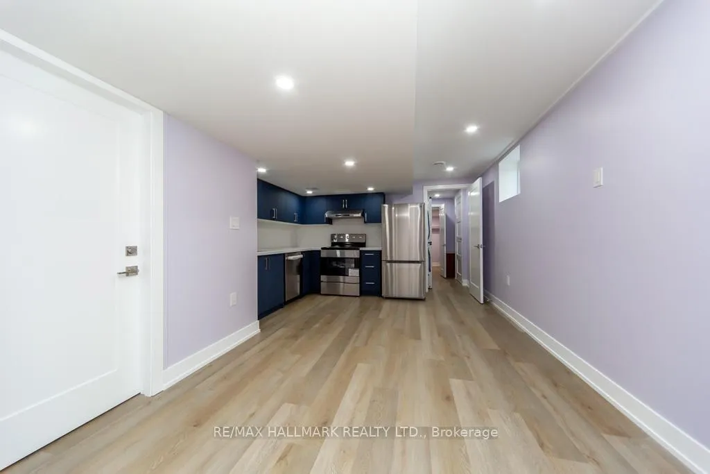 Photo 33 of 114 Medland Avenue, Whitby, Williamsburg — HOMEH
