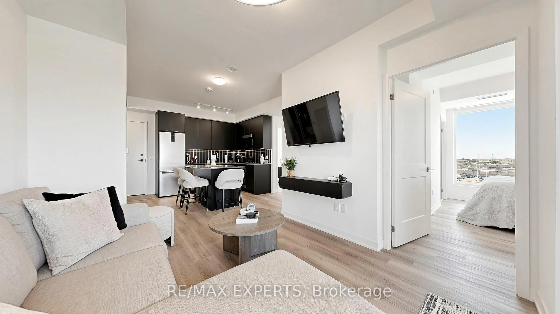 Photo 7 of Unit 618, 498 Caldari Road, Vaughan, Concord — HOMEH